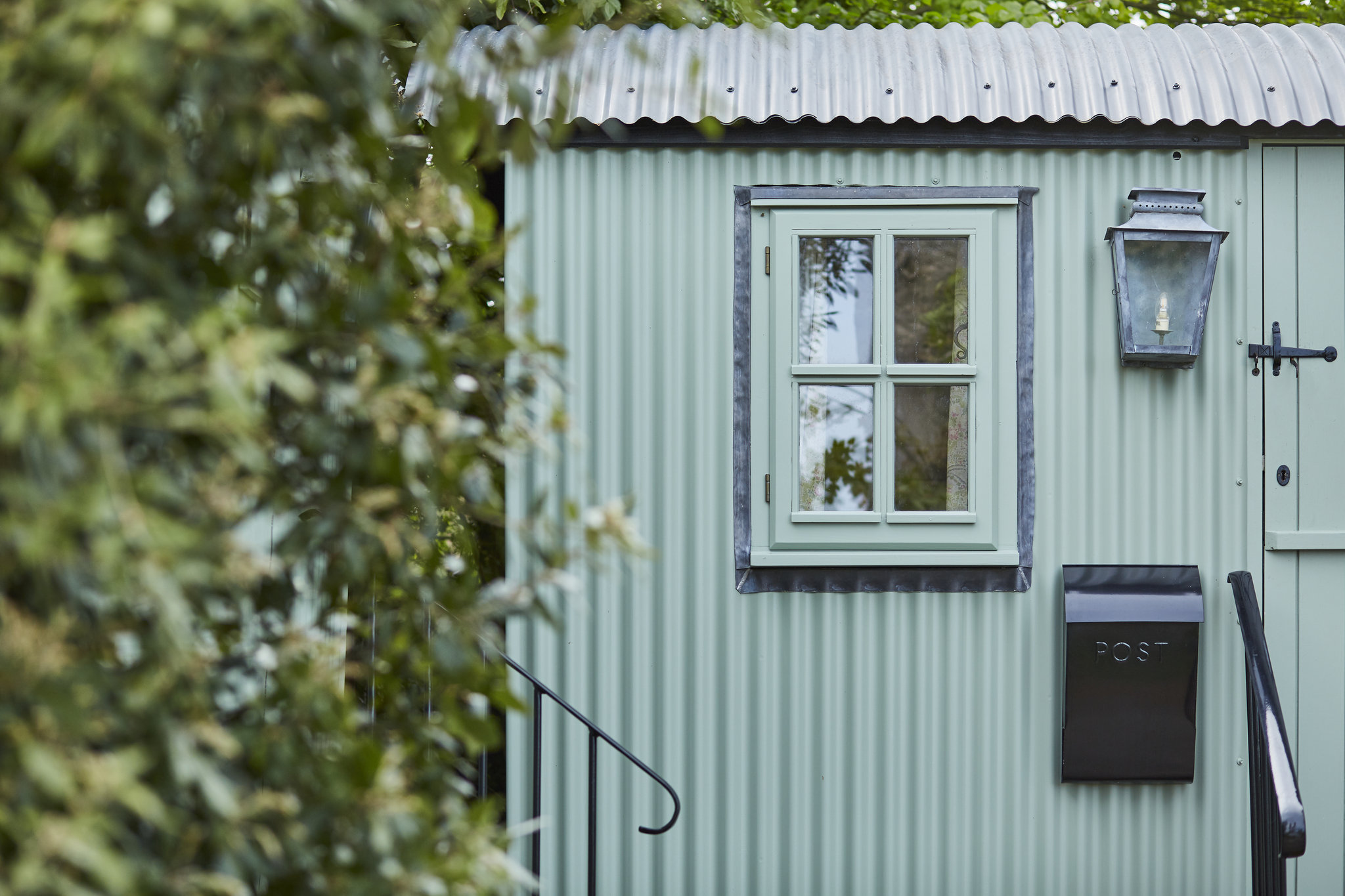 Harrys_Hut2_S