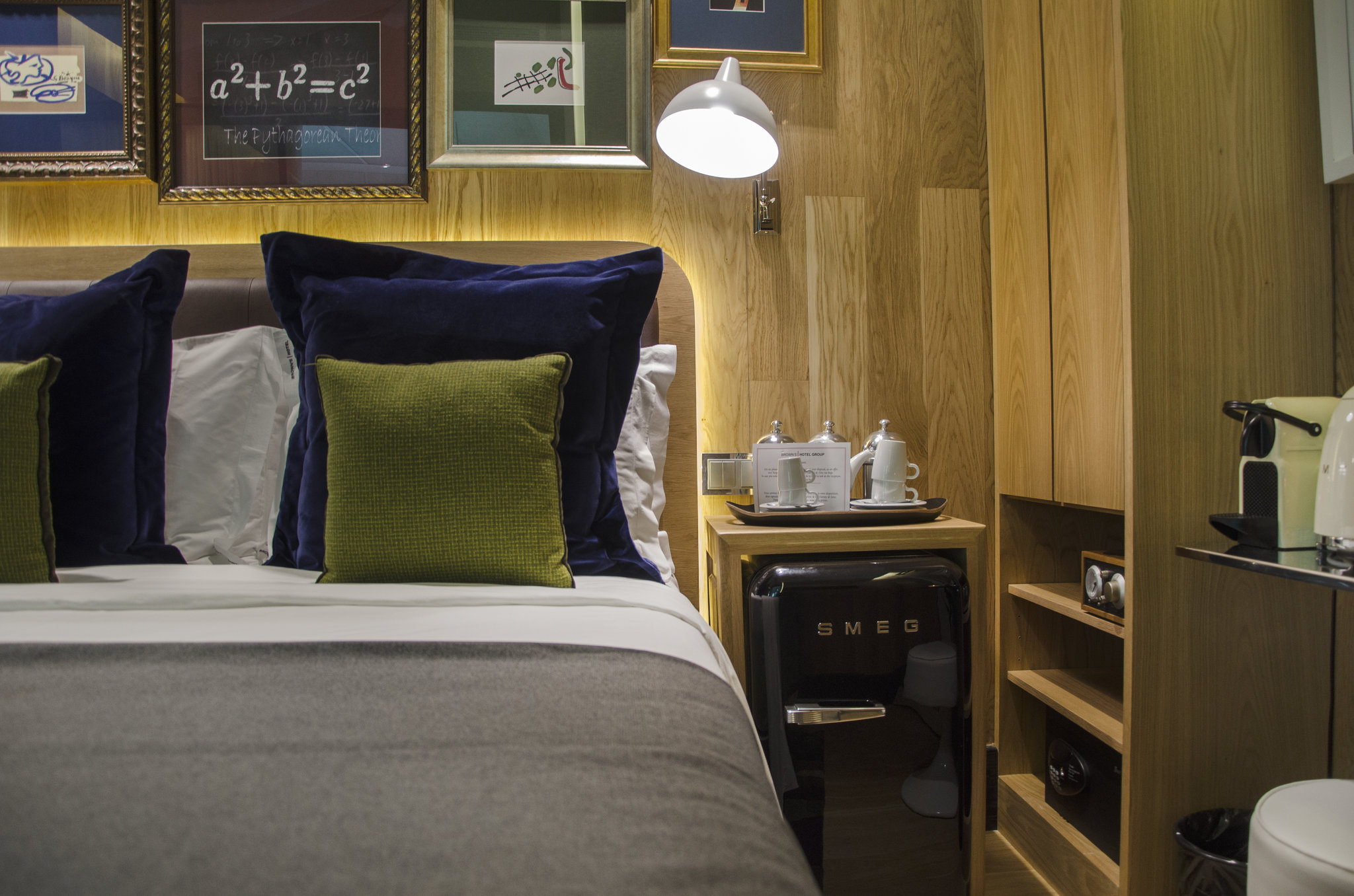 Small_Room_Interior_View15_S