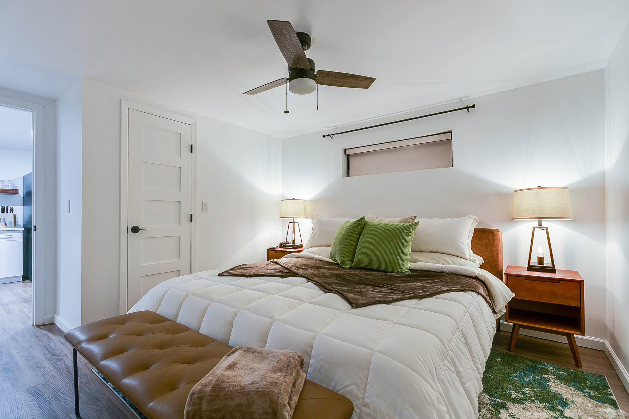 One_Bed_Apartment_King_Bed_S