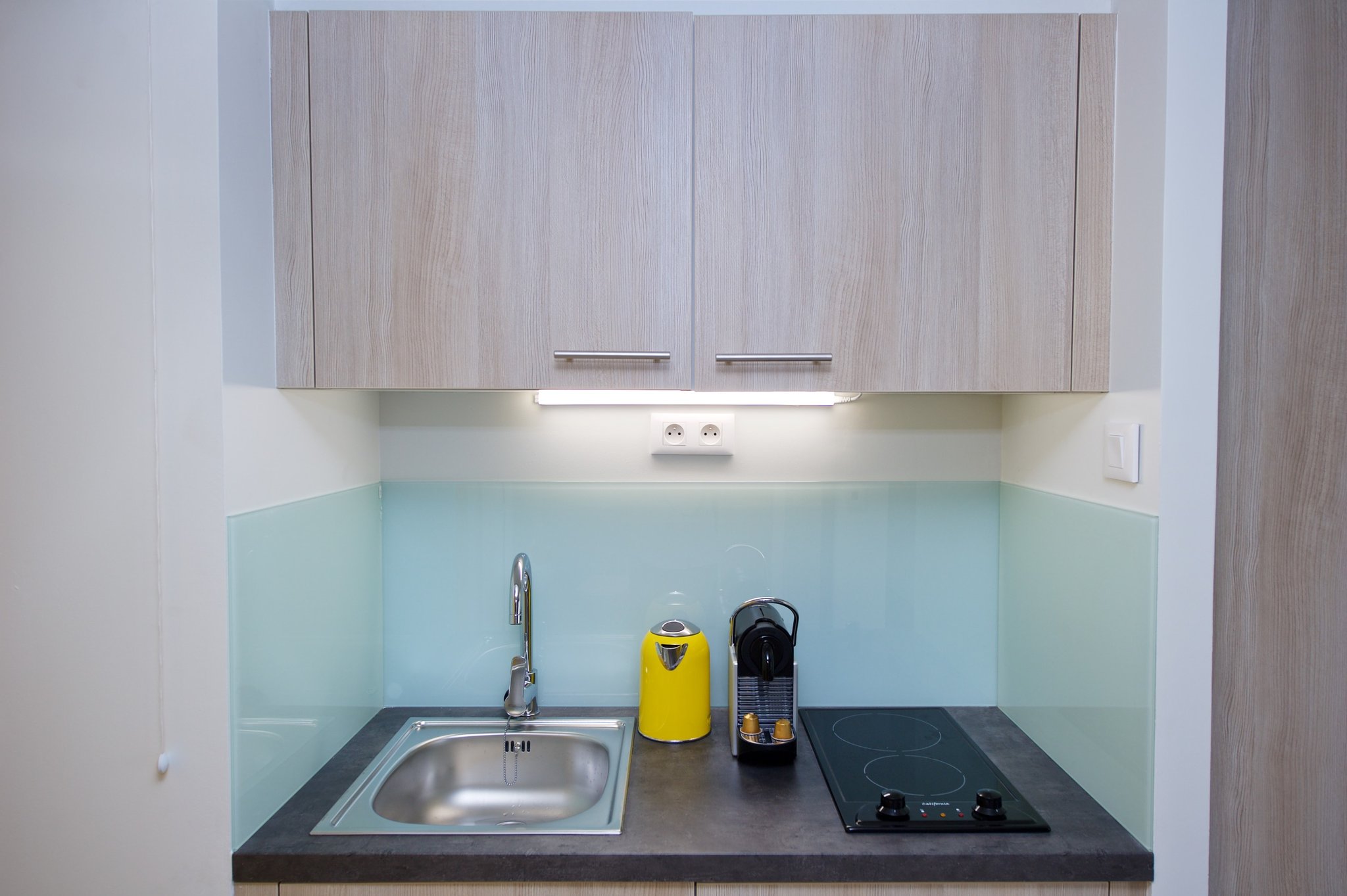 Kitchenette_High_S