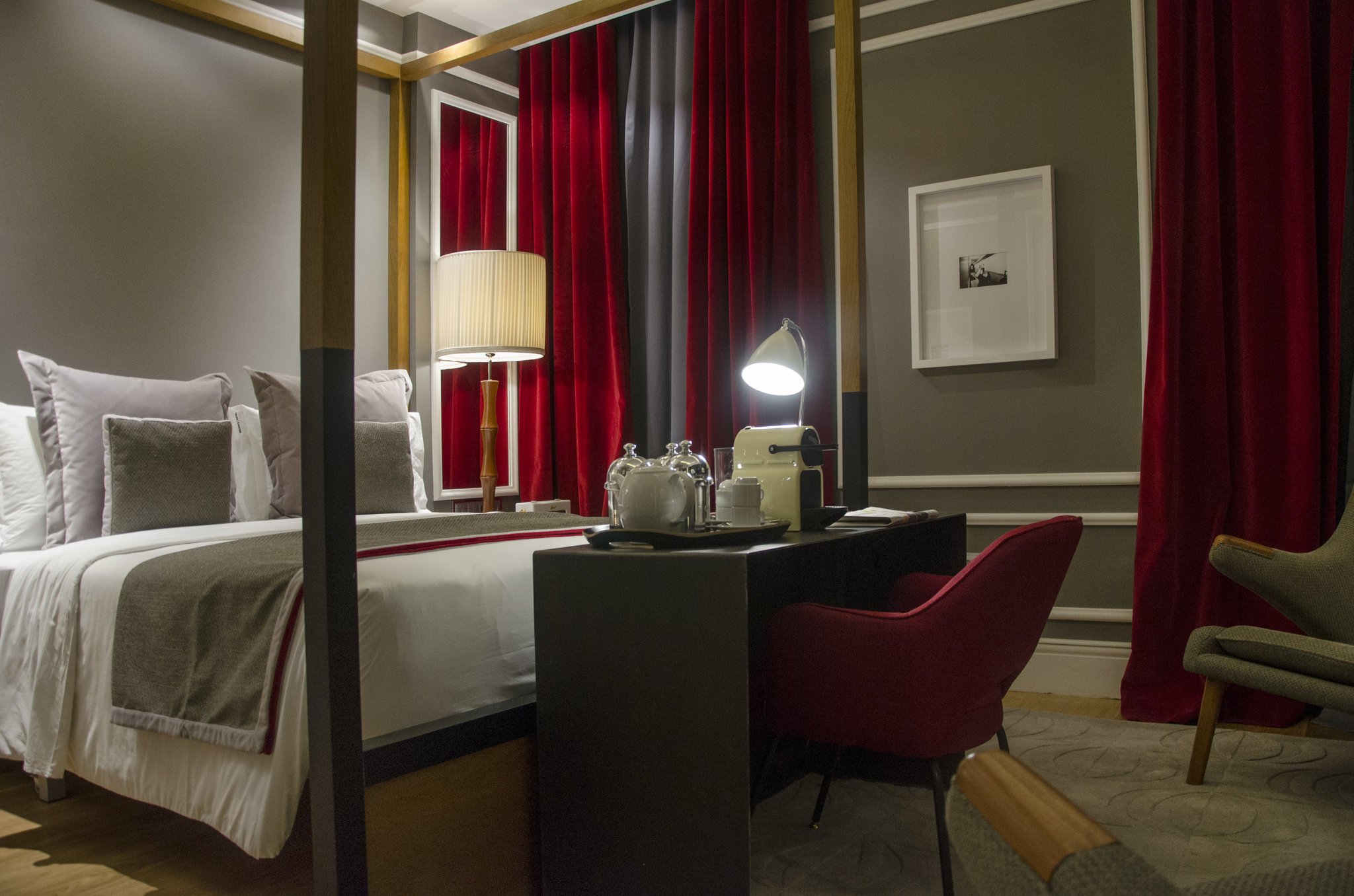Superior_Room28_S