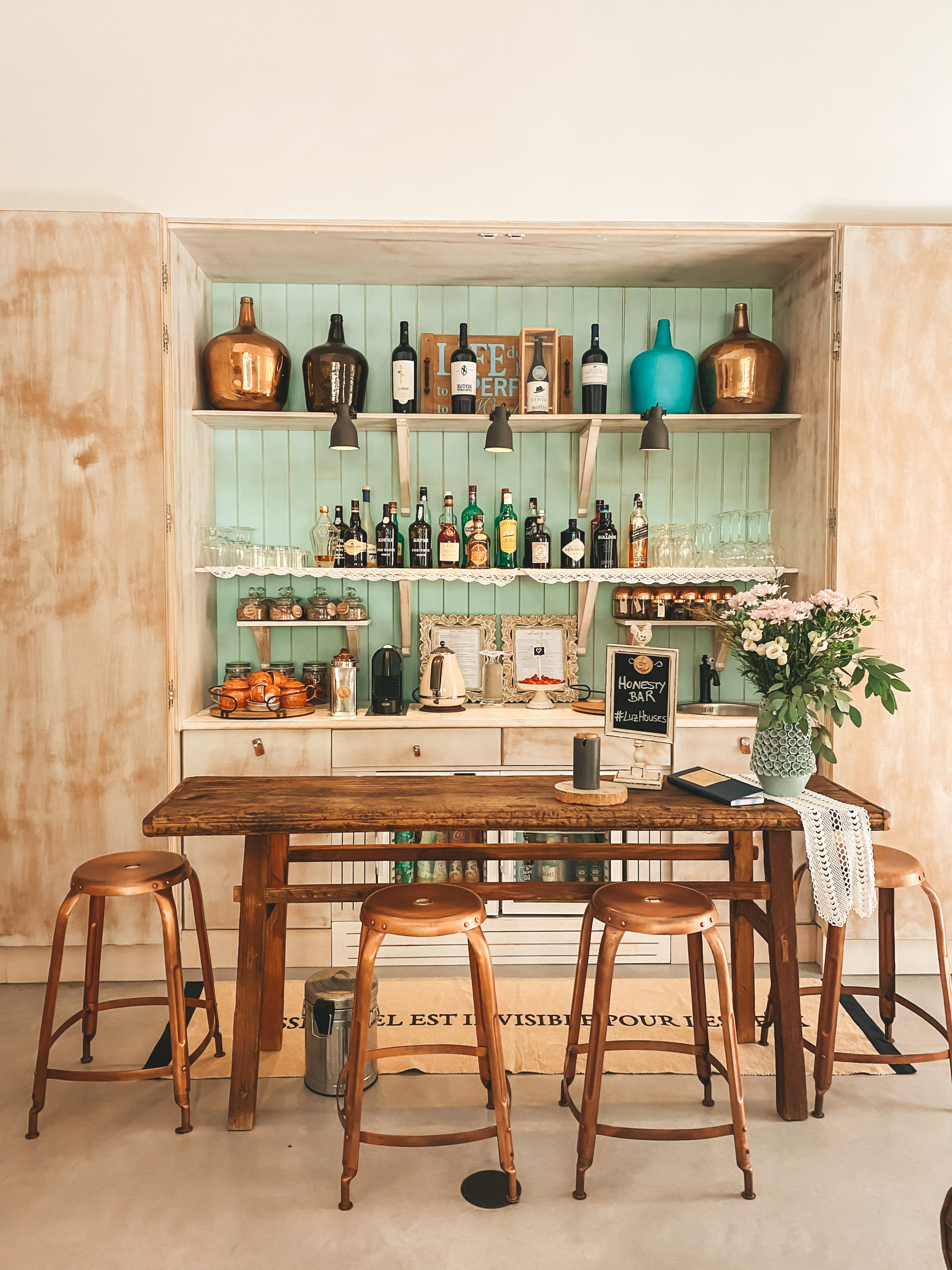 honesty_bar_S