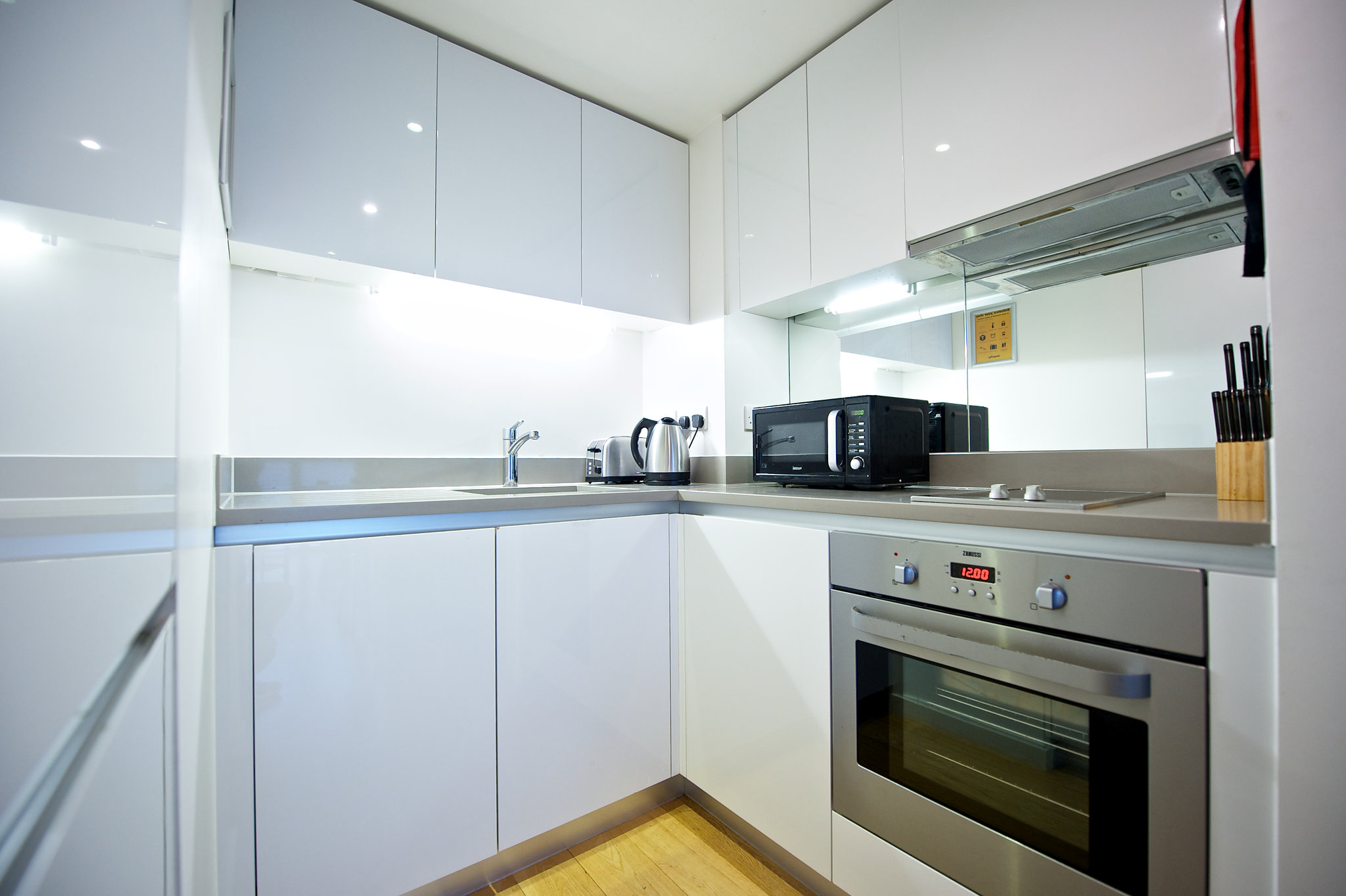 1bedroom_apartment_kitchen_S