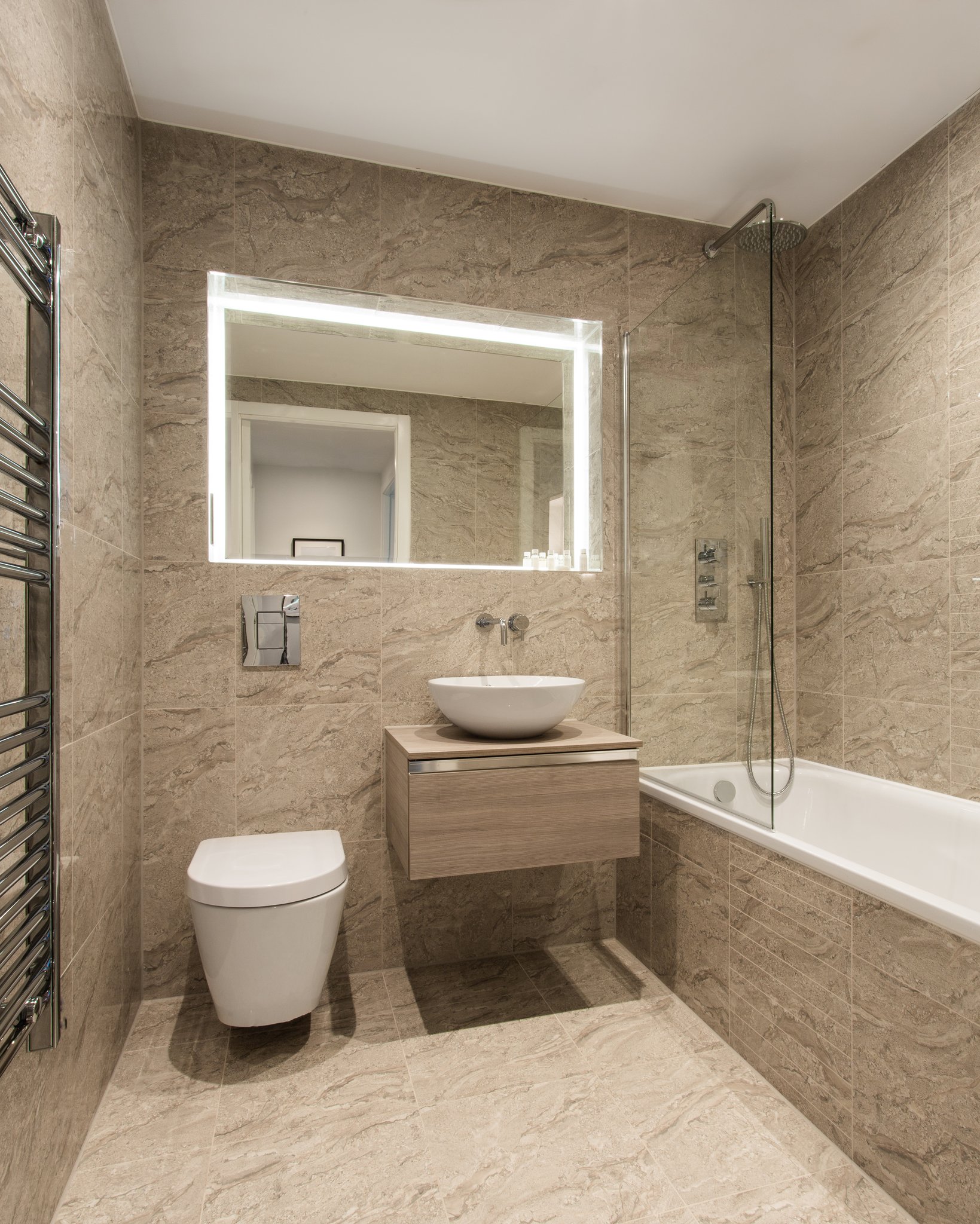 One_Bed_Apartment_Bathroom_S