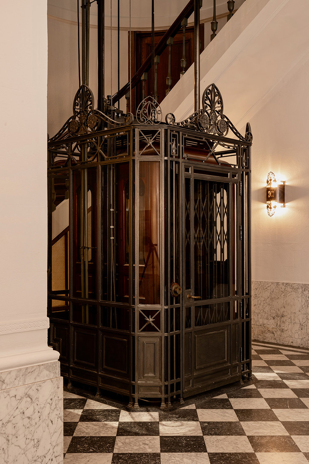 Elevator_2_-_web_S