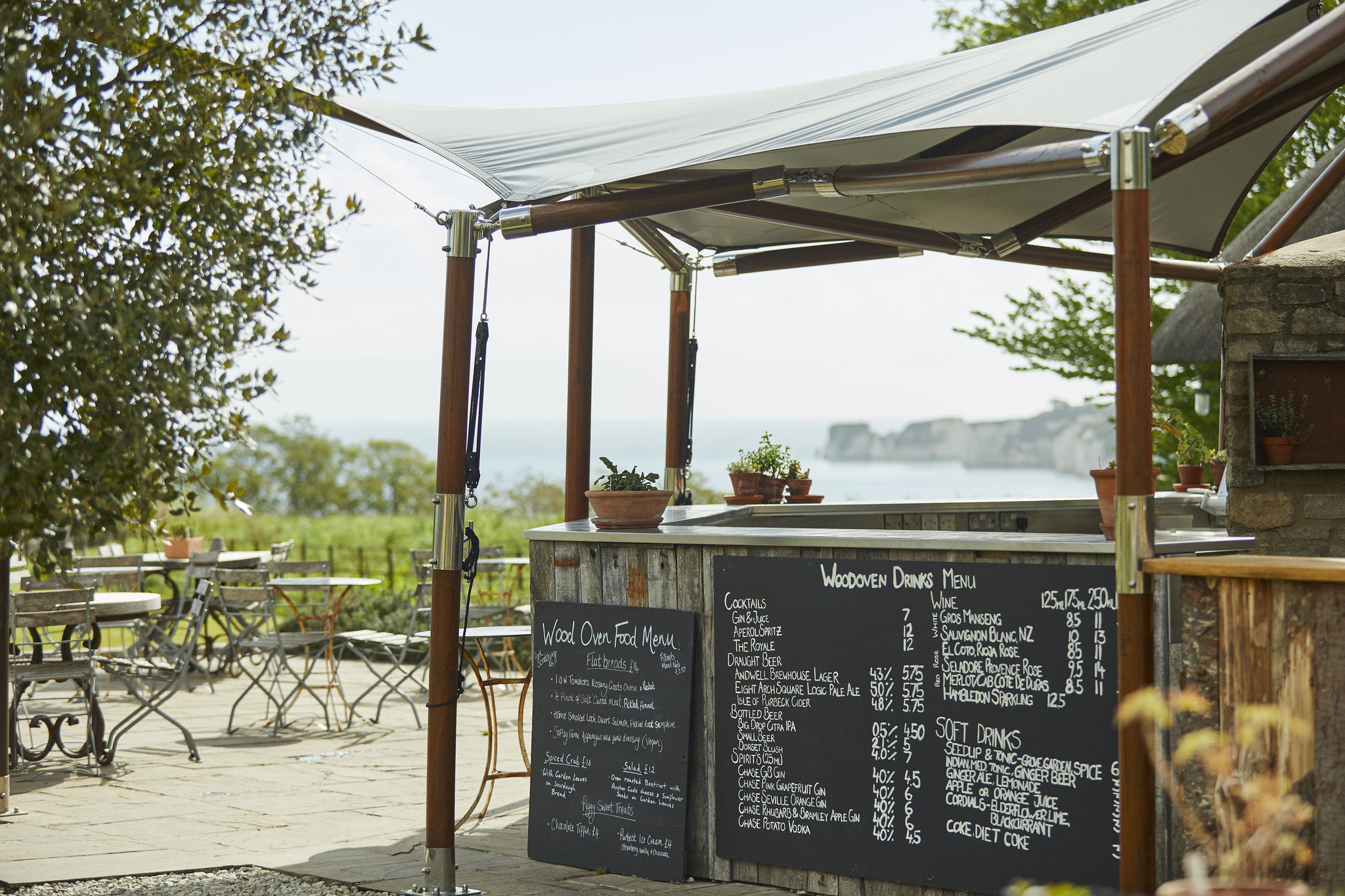 wood_oven_dining_S