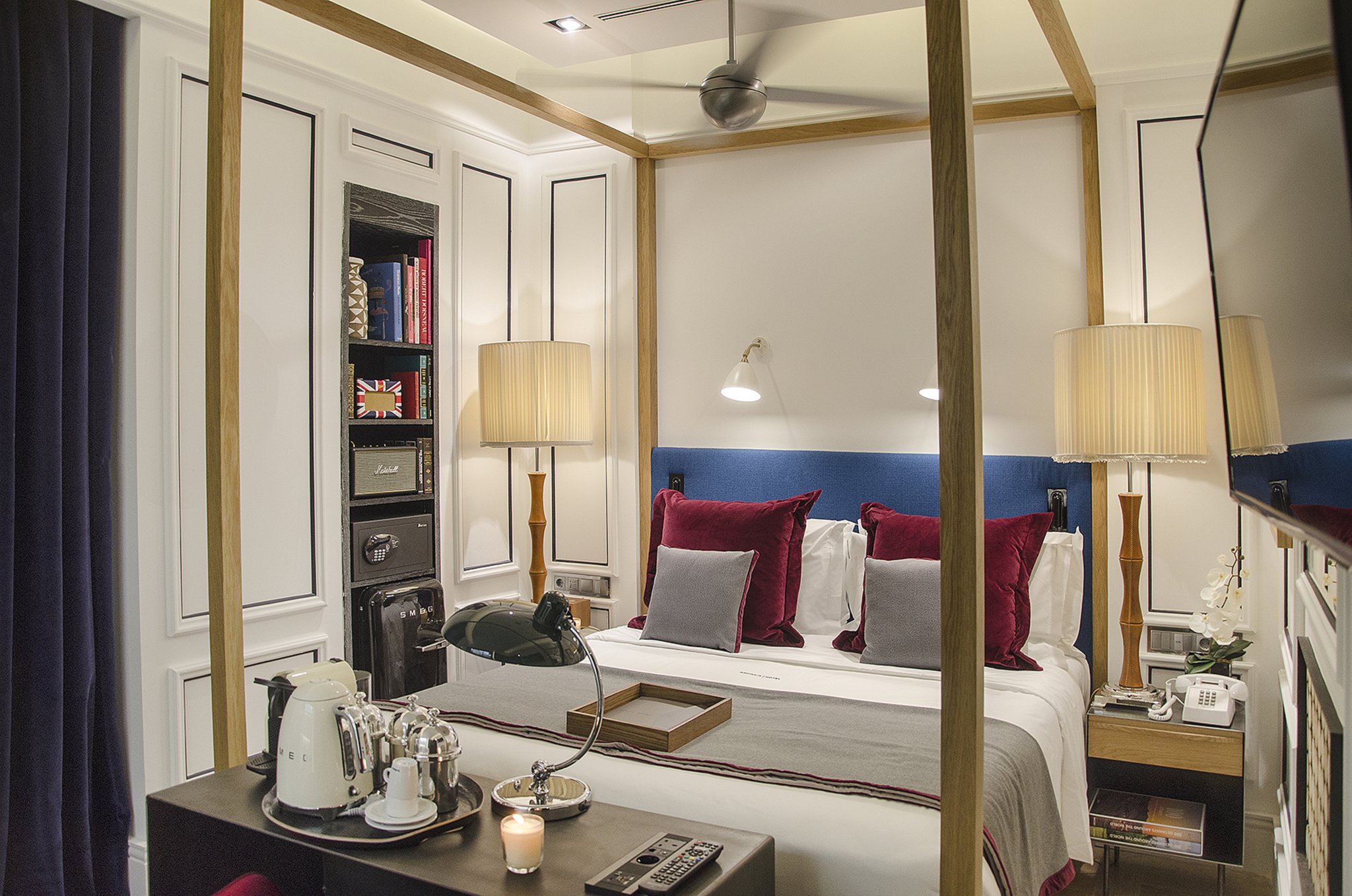 Small_Room_Interior_View3_S