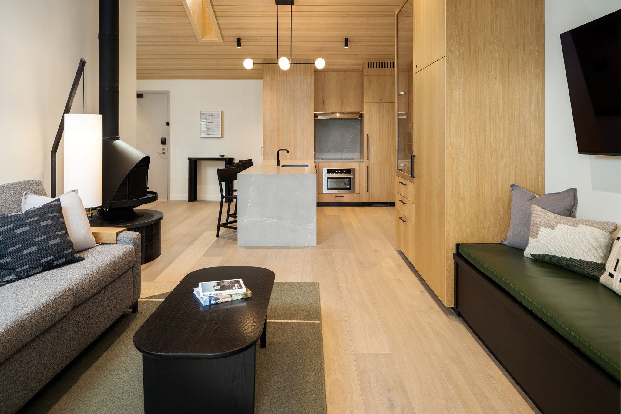 Granite_Suite_Living_Room2_S