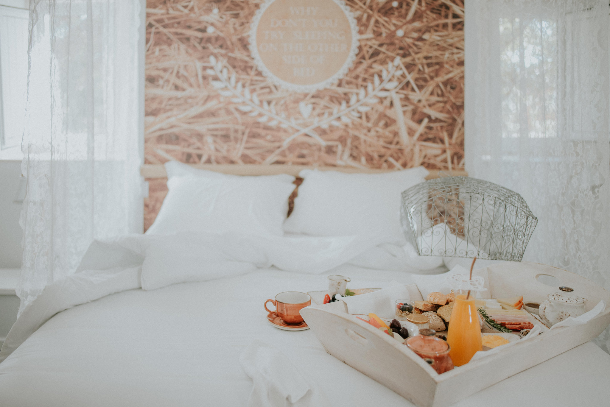 breakfast_in_room_S