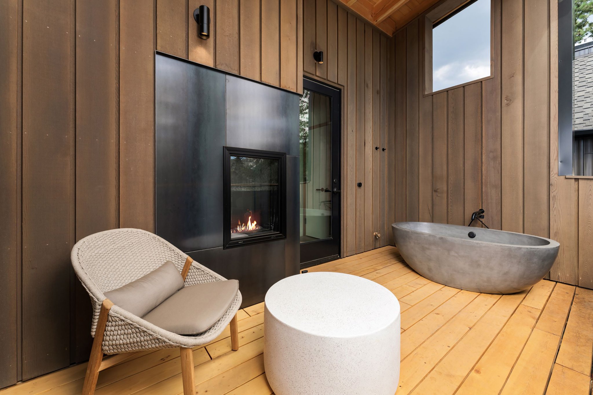 Town_Home_Deck_S