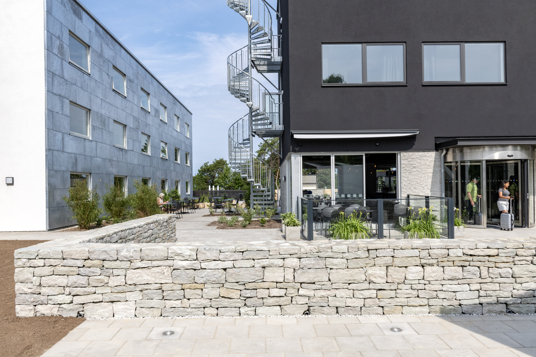 Exterior-15_S
