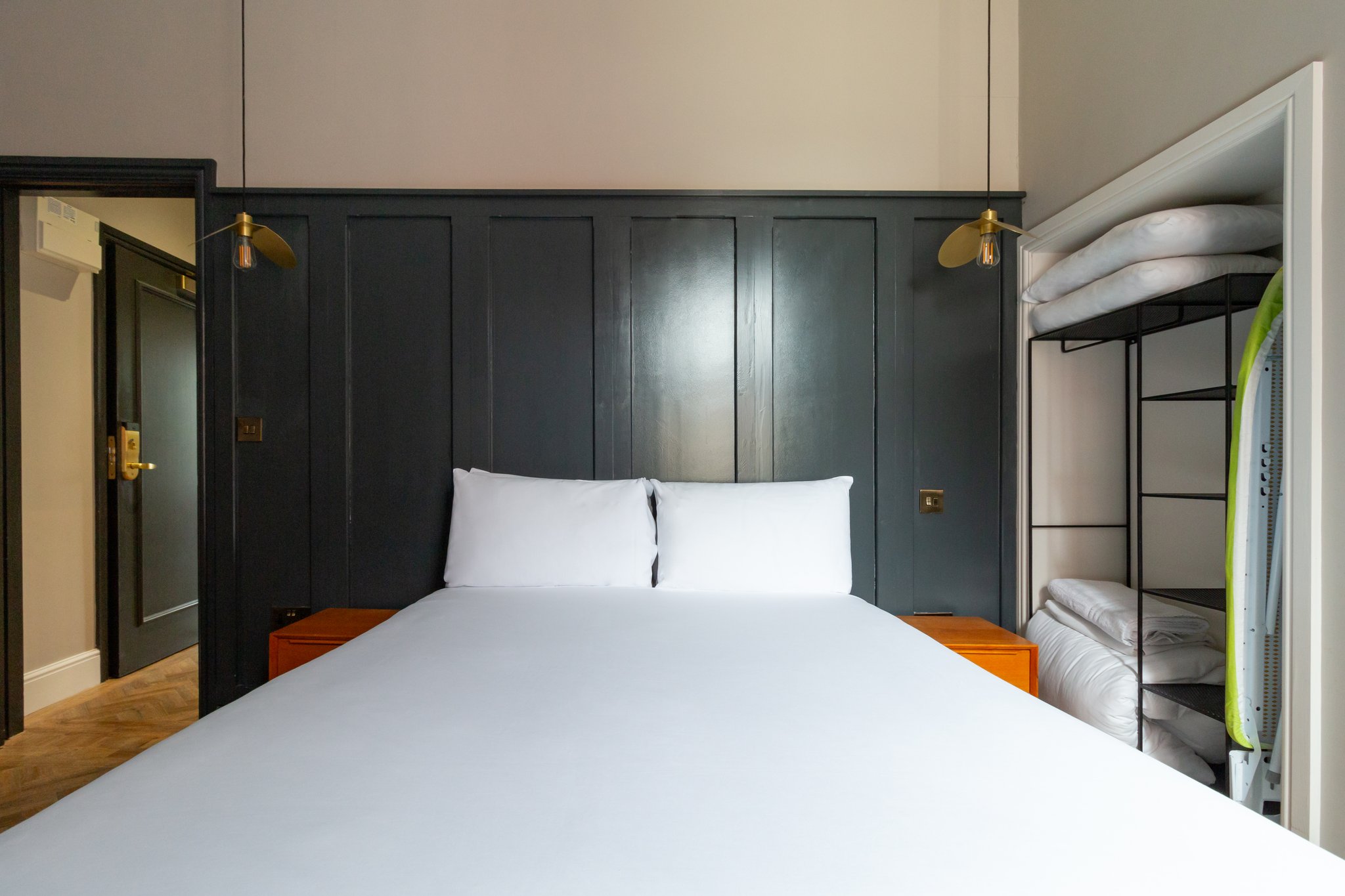 Two_Bed_Bunk_Apartment_S