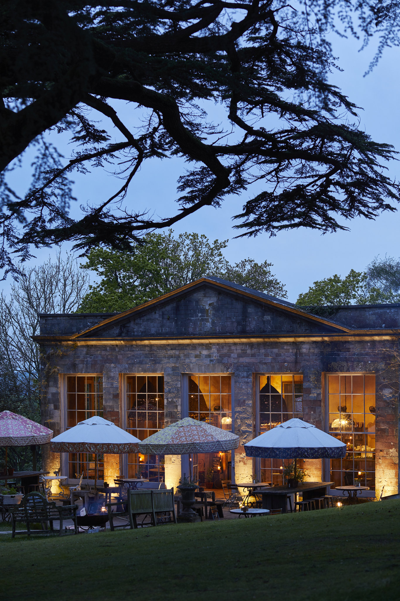 Folly_exterior_S
