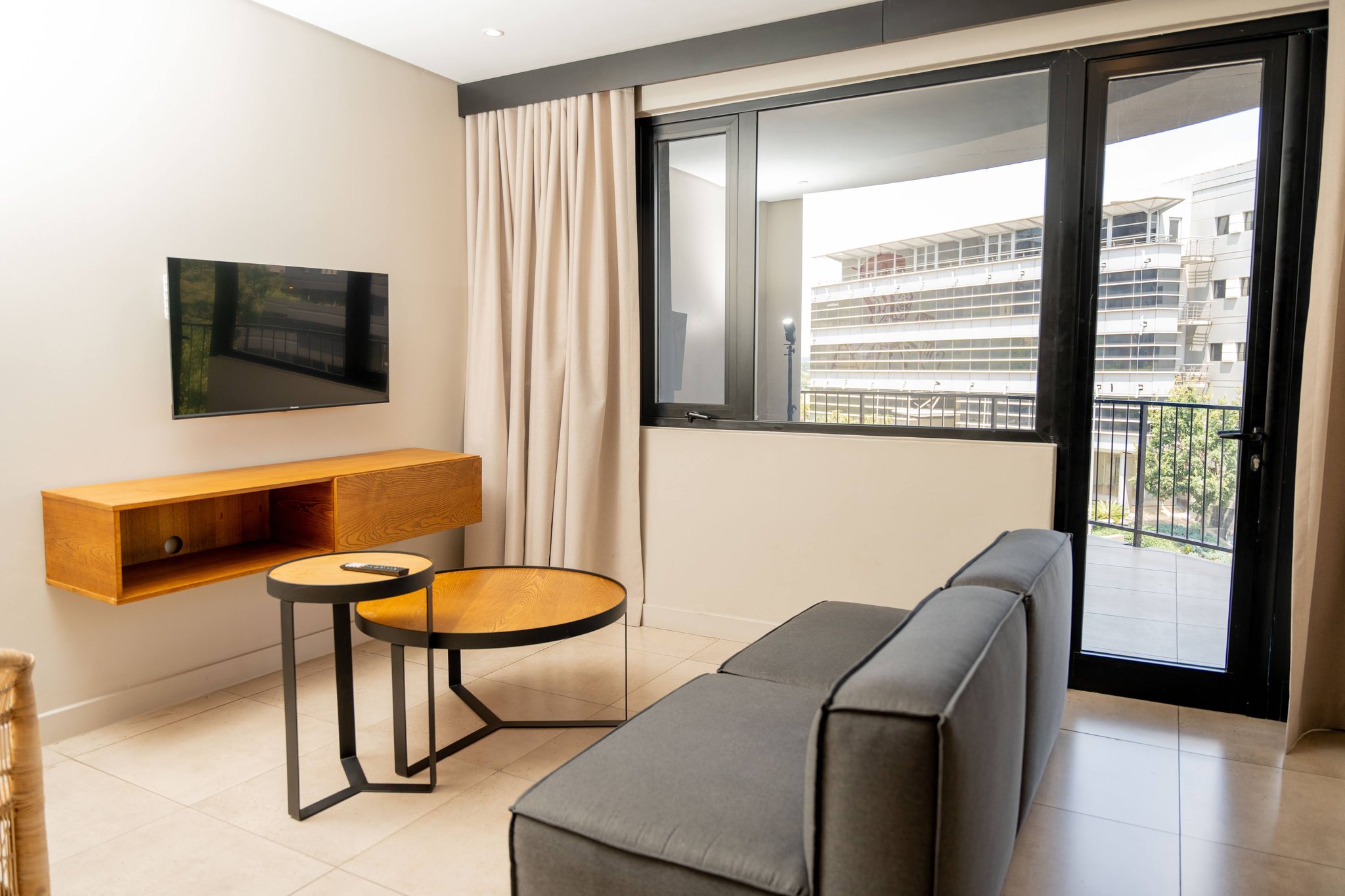 One_Bedroom_Suite_Terrace_4_S