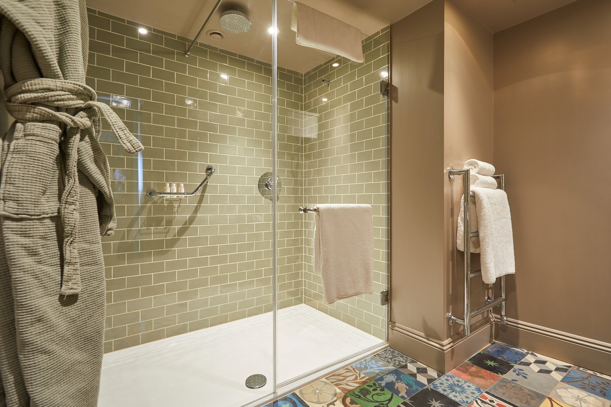 Comfy_Bathroom_S