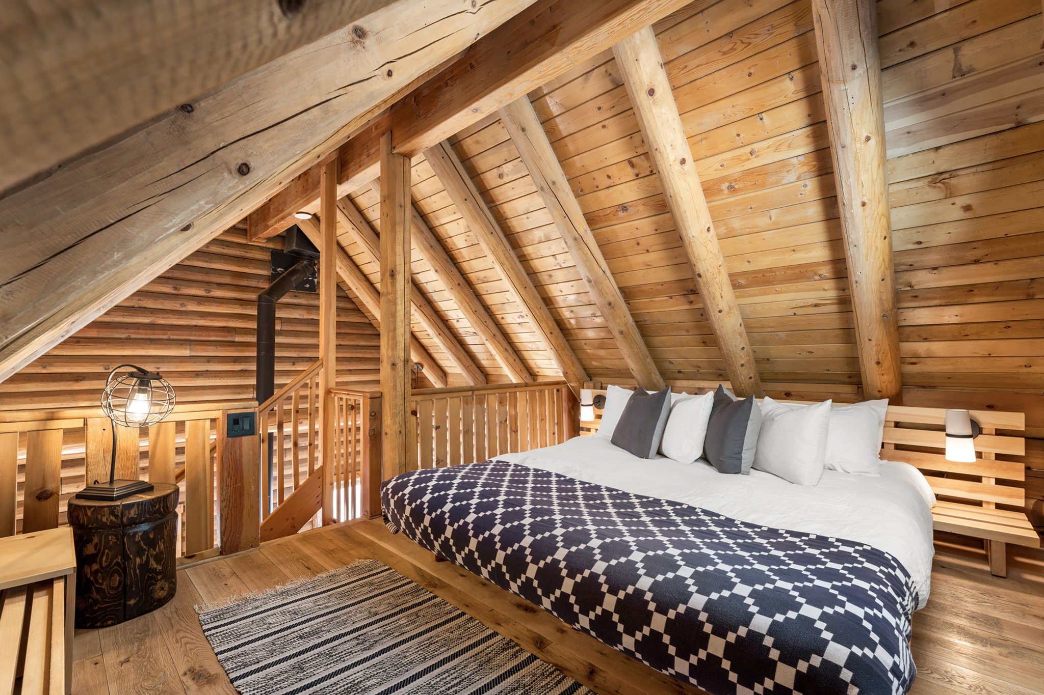 Wa_She_Shu_upstair_bedroom_S