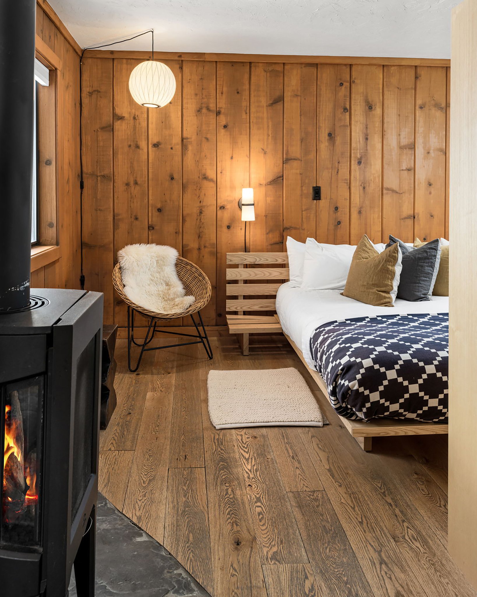 Silvertip_bedroom_S