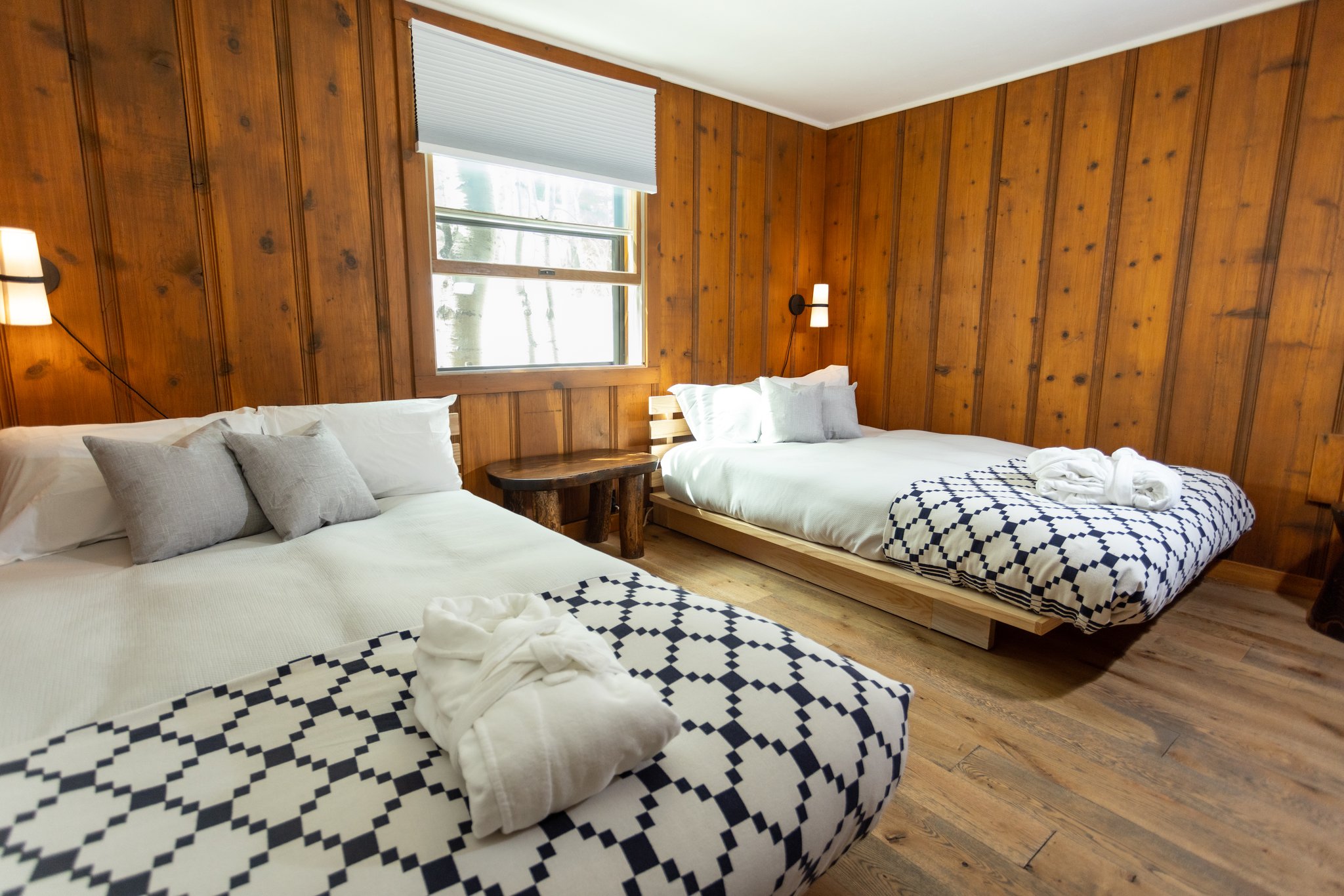 Cedar_bedroom_S