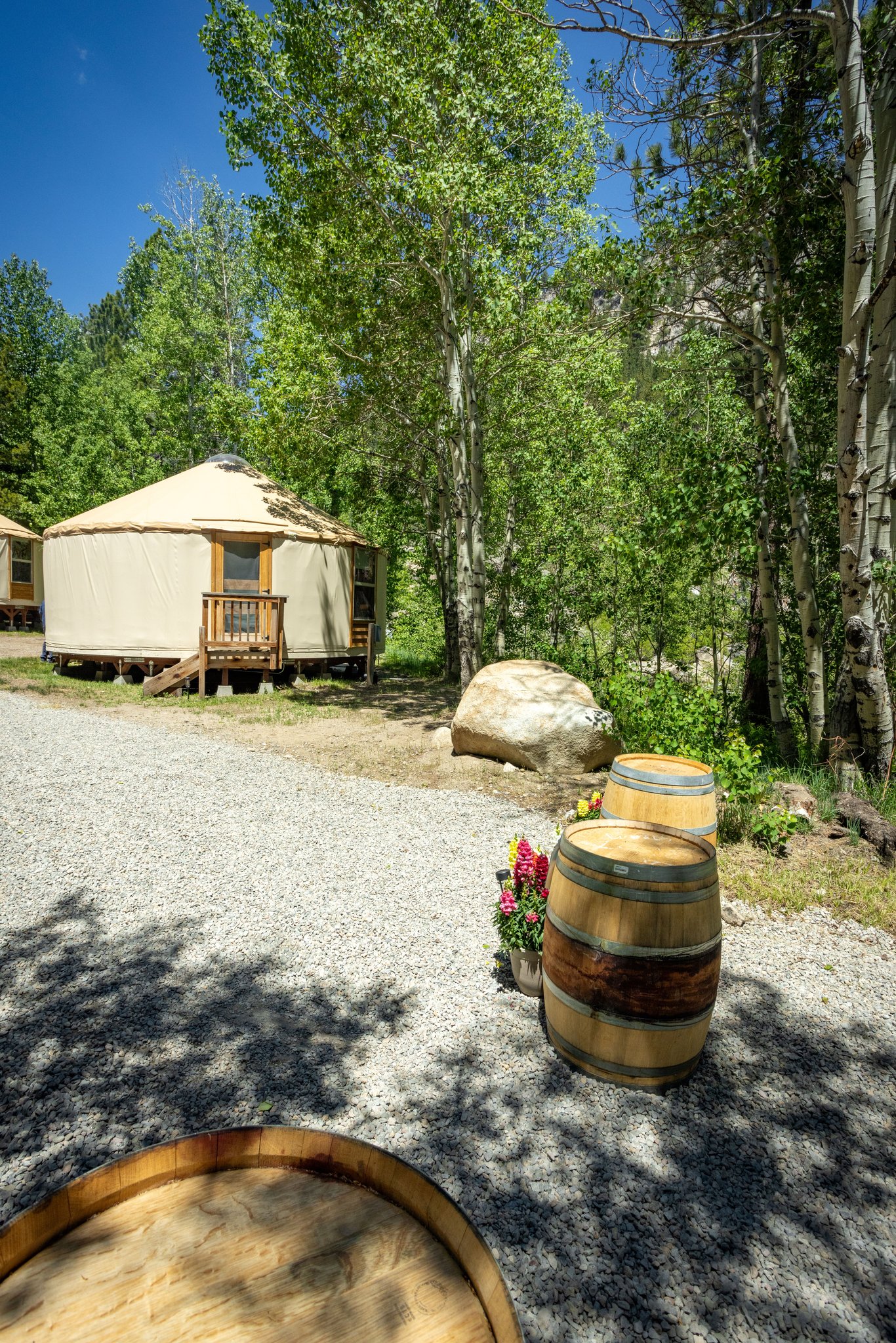 Yurt25_Outside3_S
