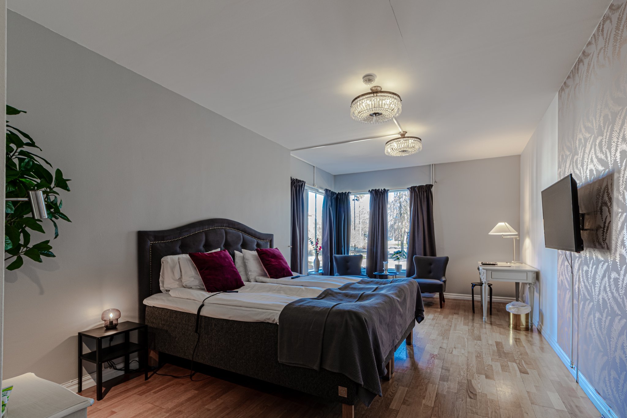 Deluxe_double_room-00_S