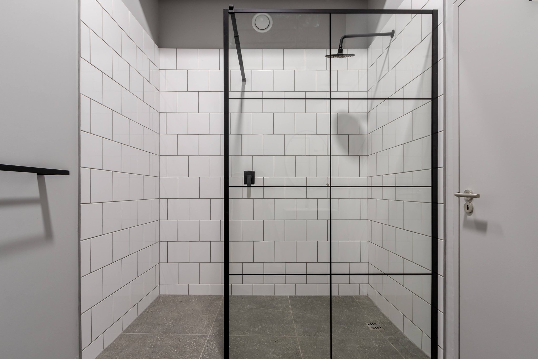 Bathroom_style_-_all_rooms_S