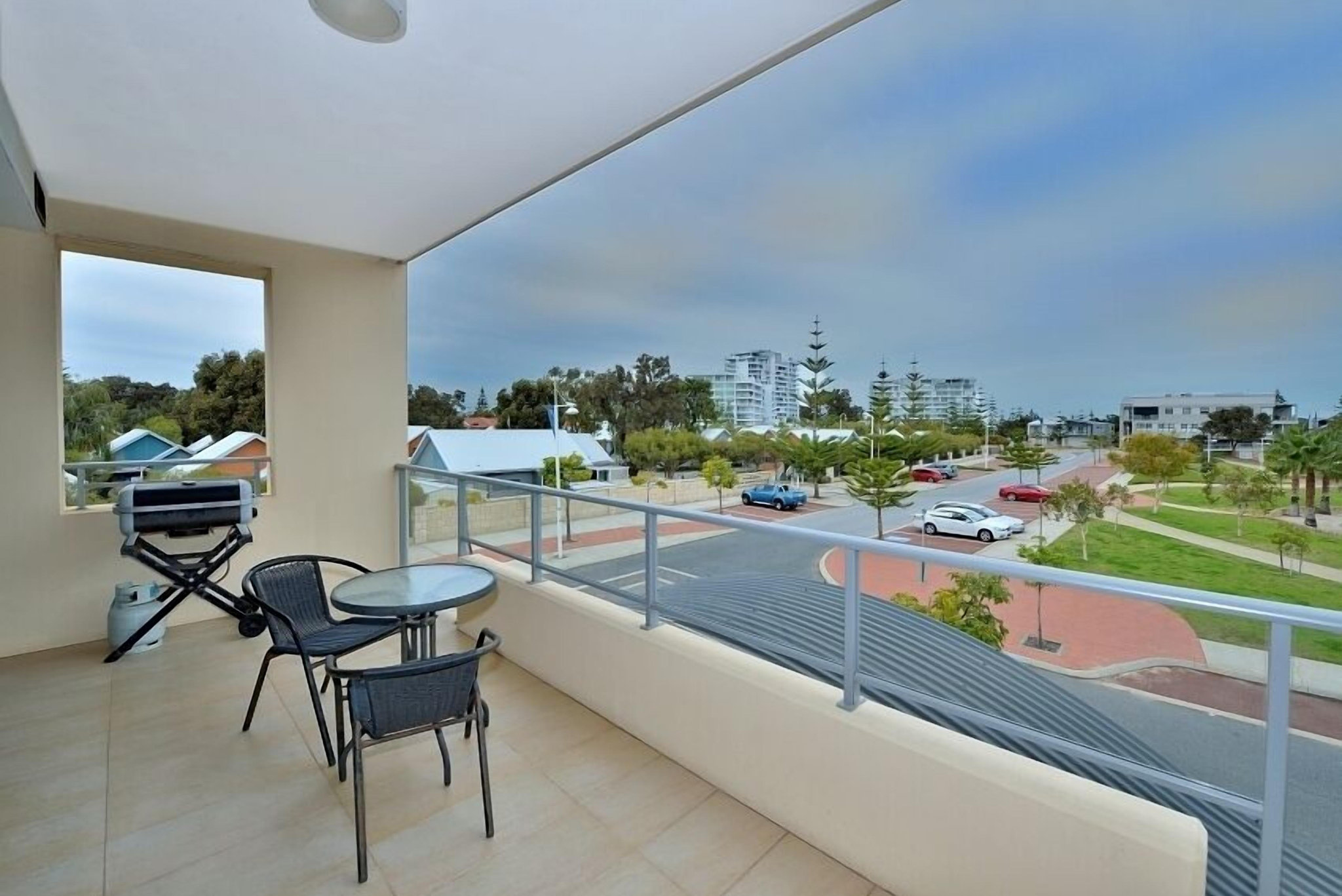 One_Bedroom_Studio_Balcony2_S