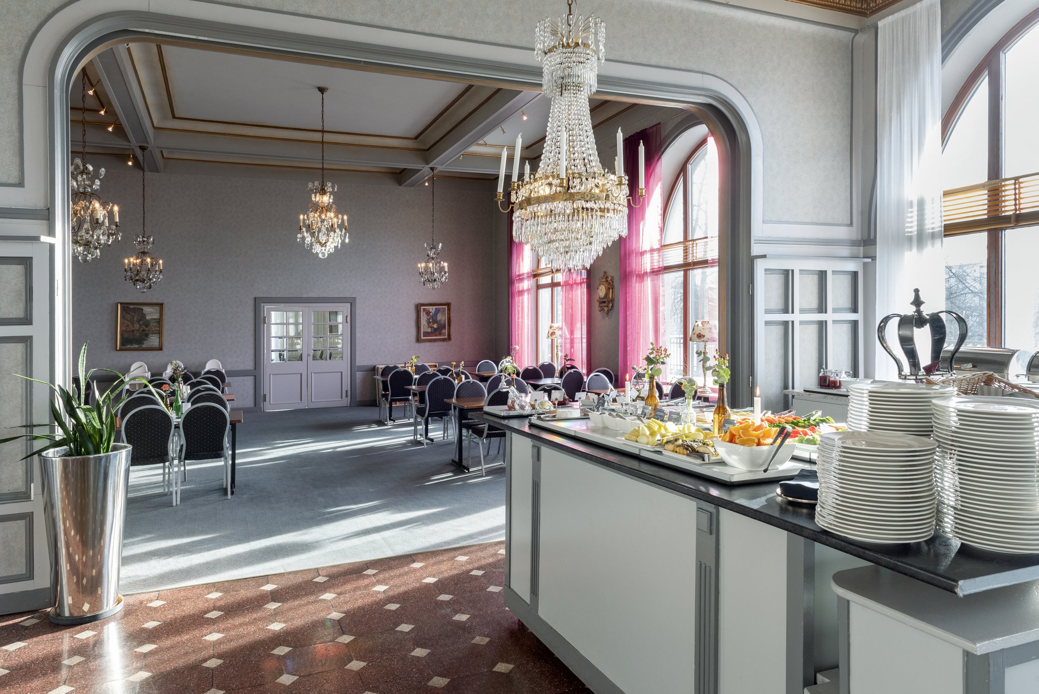 Restaurant-05_S