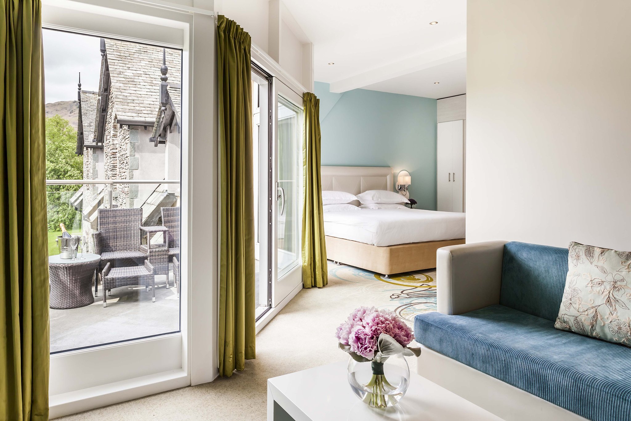Balcony_suite_(3)_S