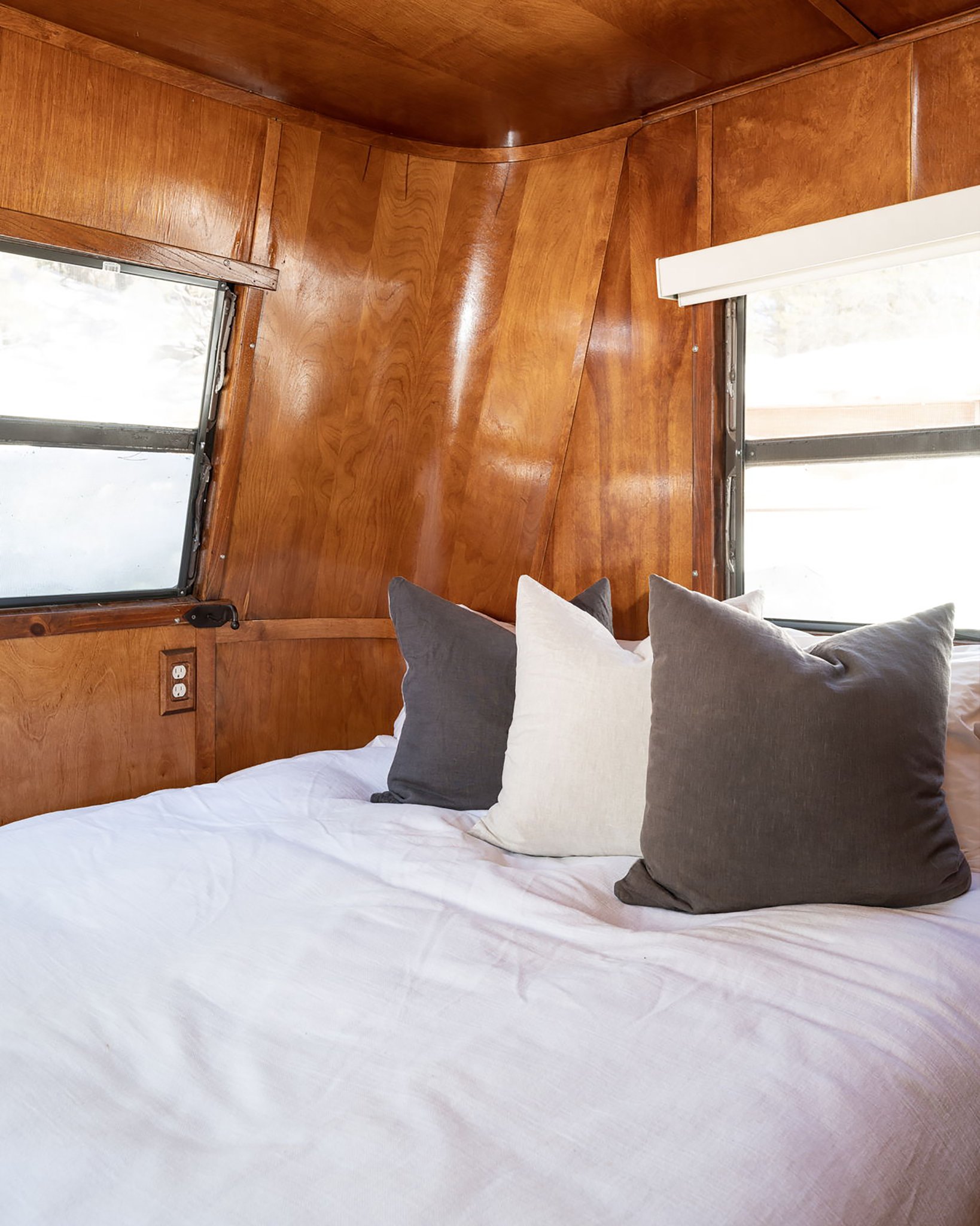 Spartan_Trailer_bedroom_S