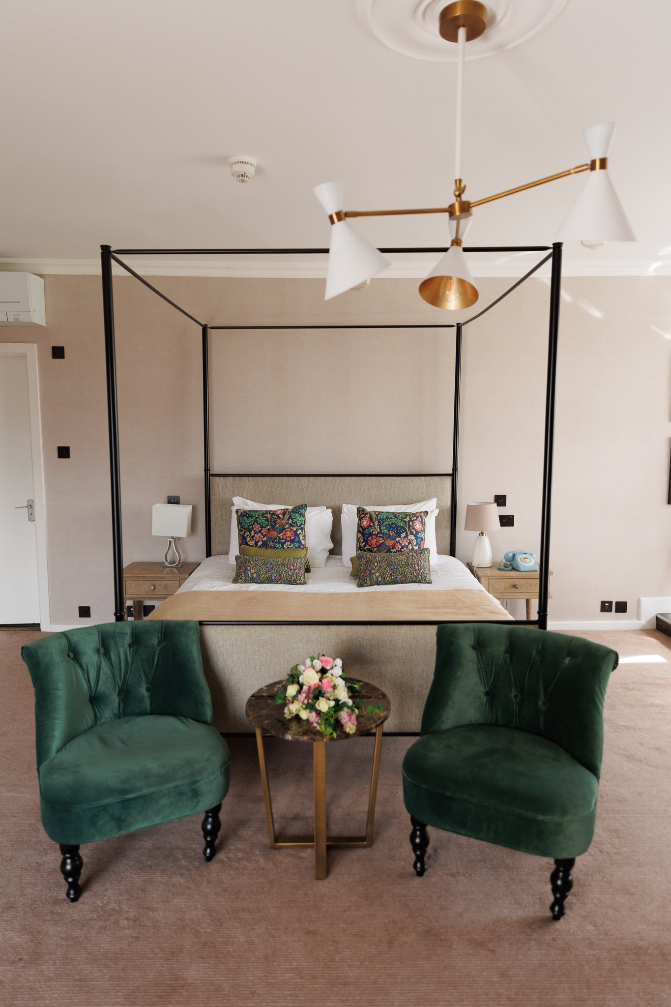 Four_Poster_Room5_S