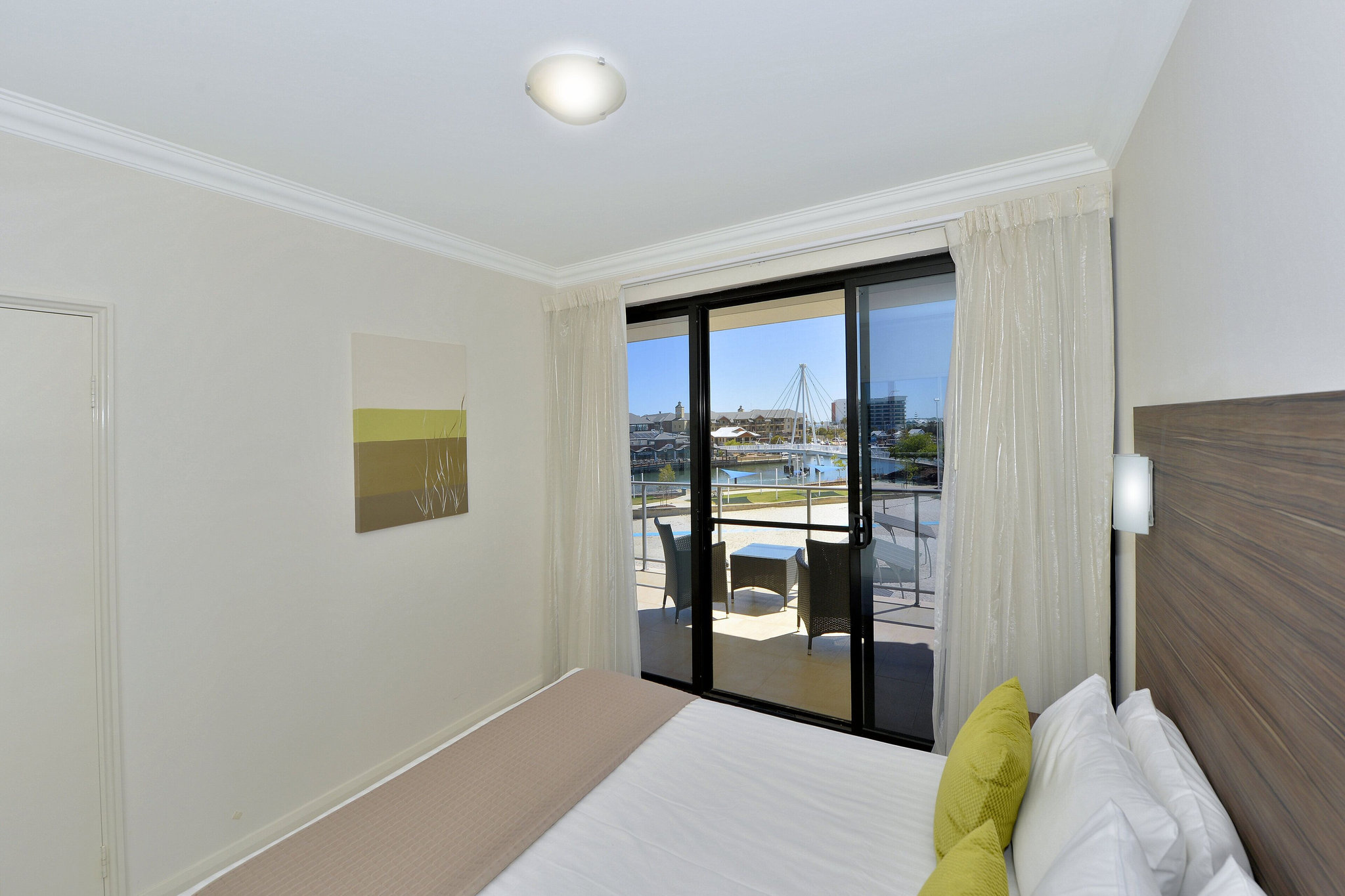 One-Two_Bedroom_Marina_View_Apartment2_S
