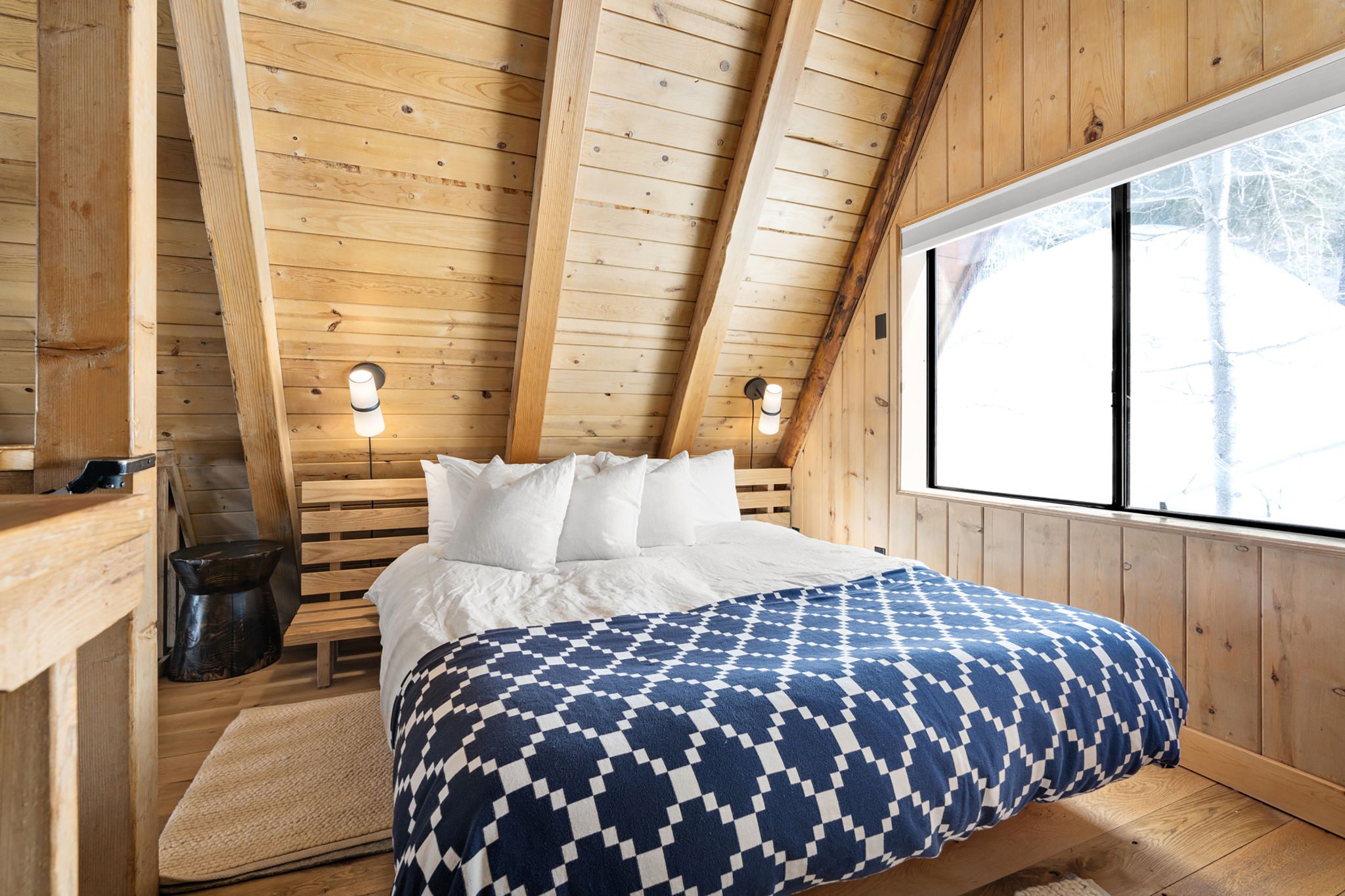St_Nick_bedroom_S