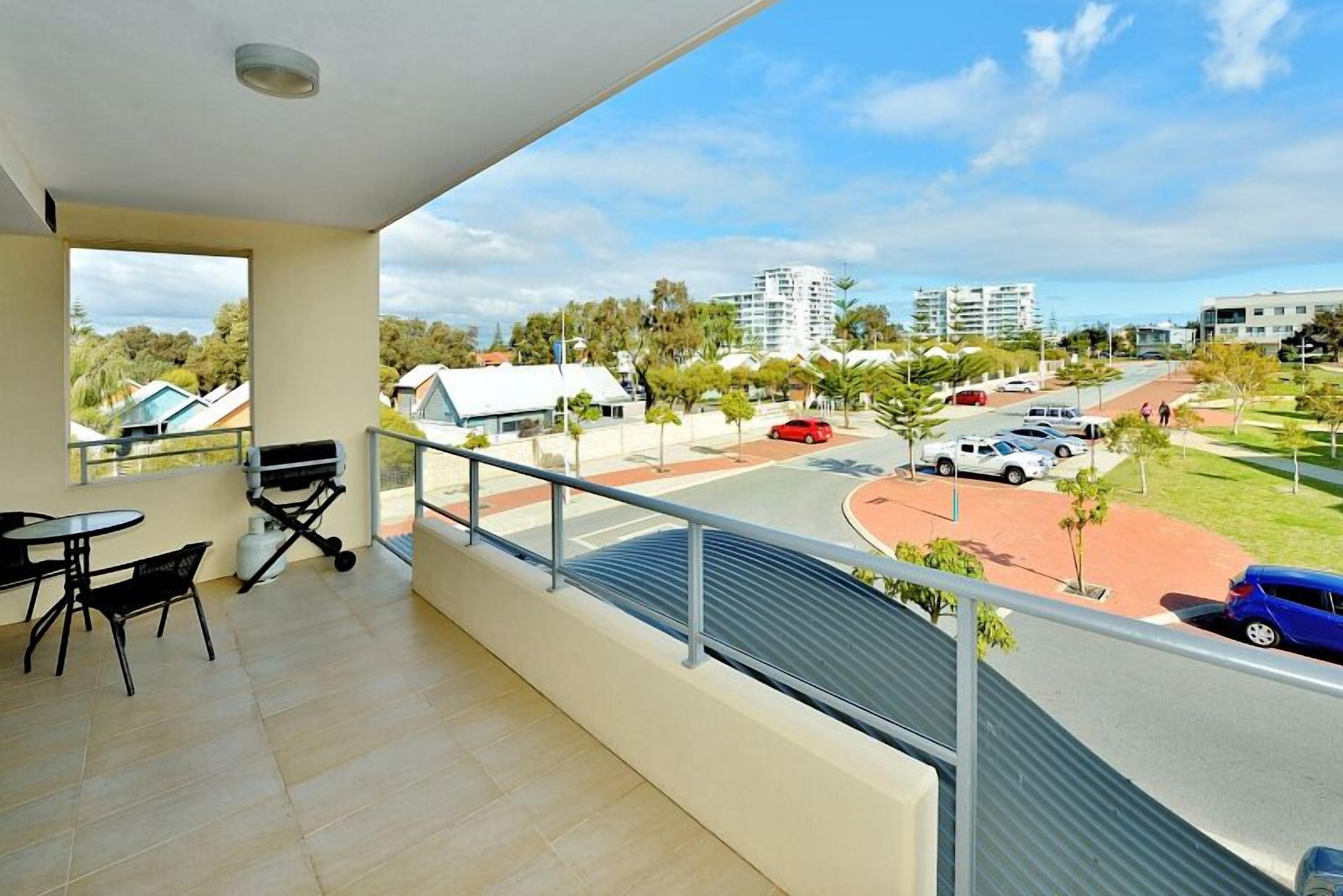 One_Bedroom_Studio_Balcony_S