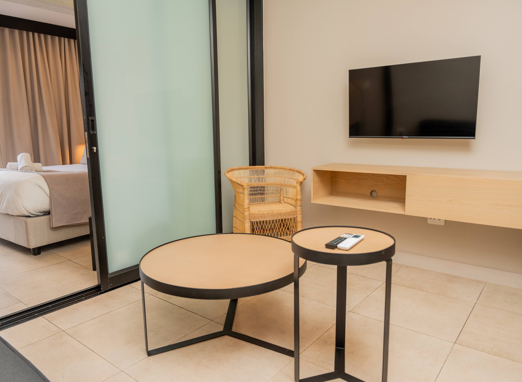 One_Bedroom_Suite_Balcony_5_S