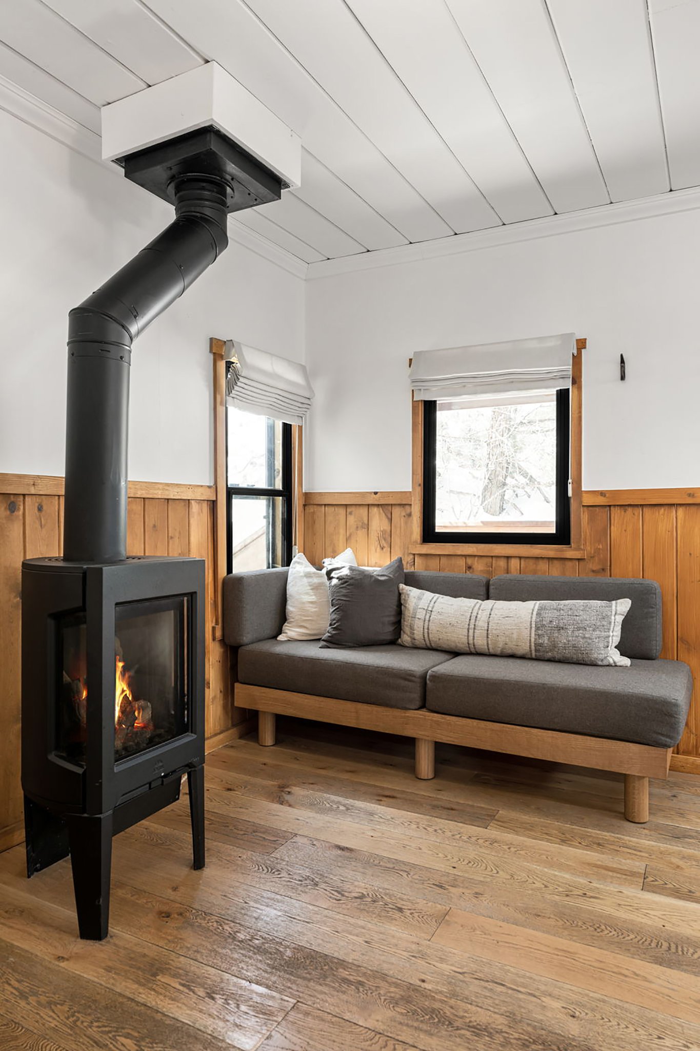 Log_fireplace_S