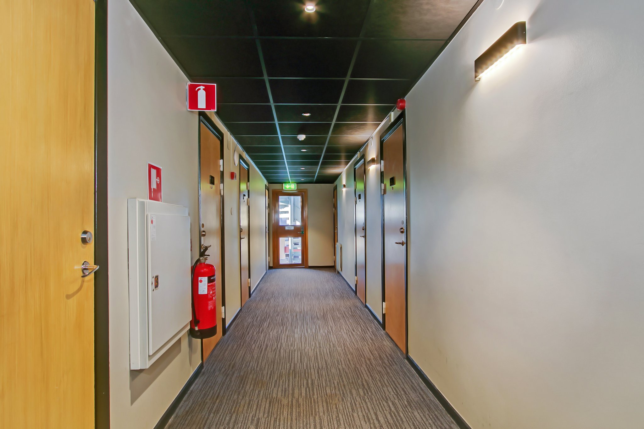 Interior-09_S