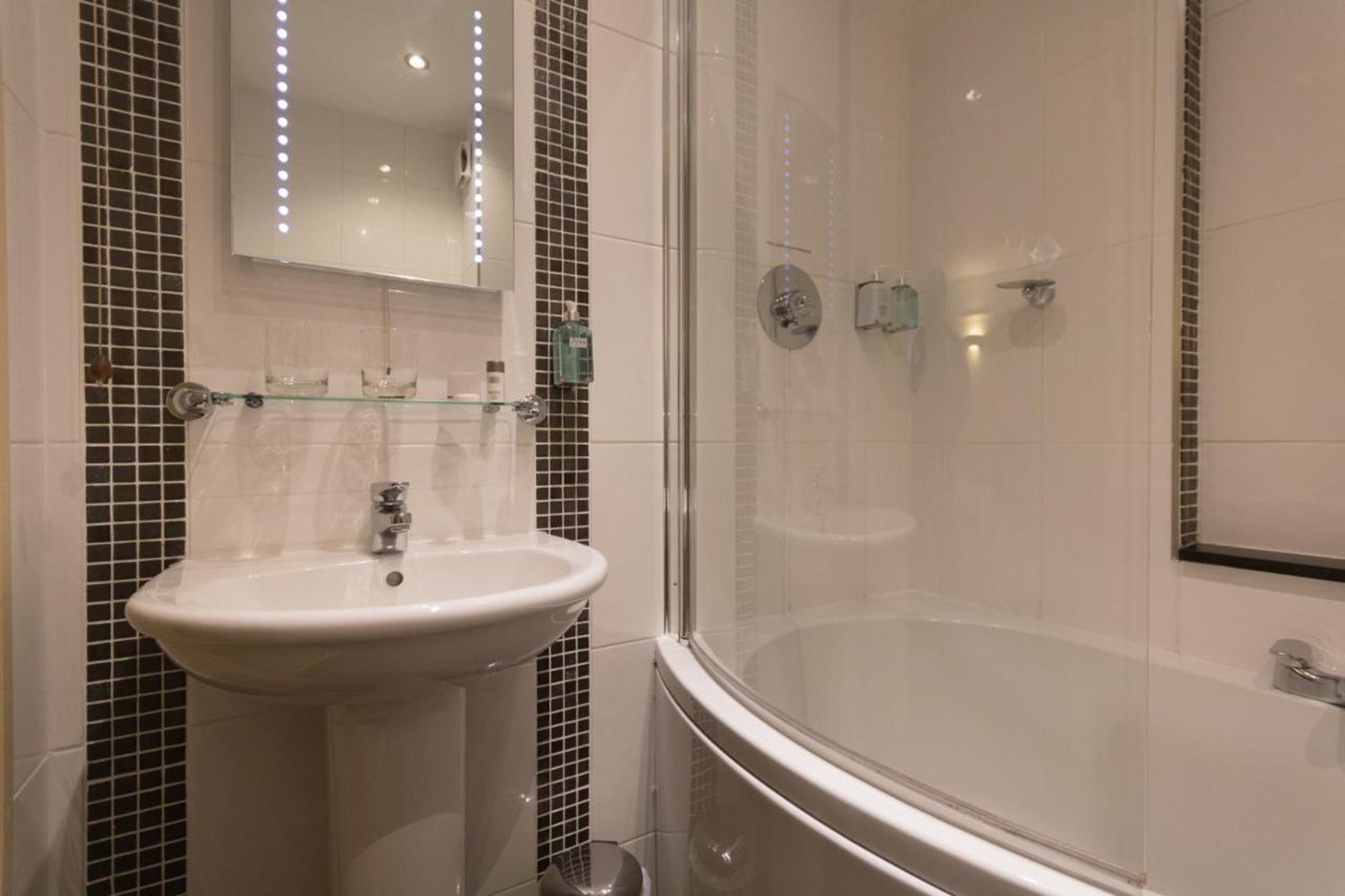 Bathroom3_S