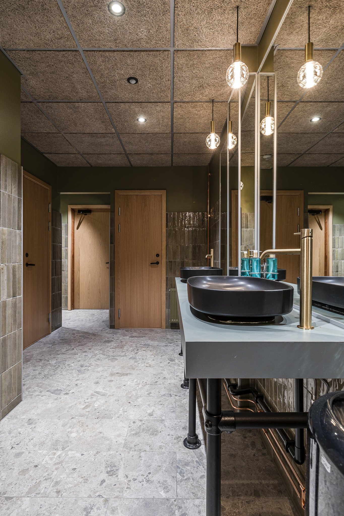 Restrooms-04_S
