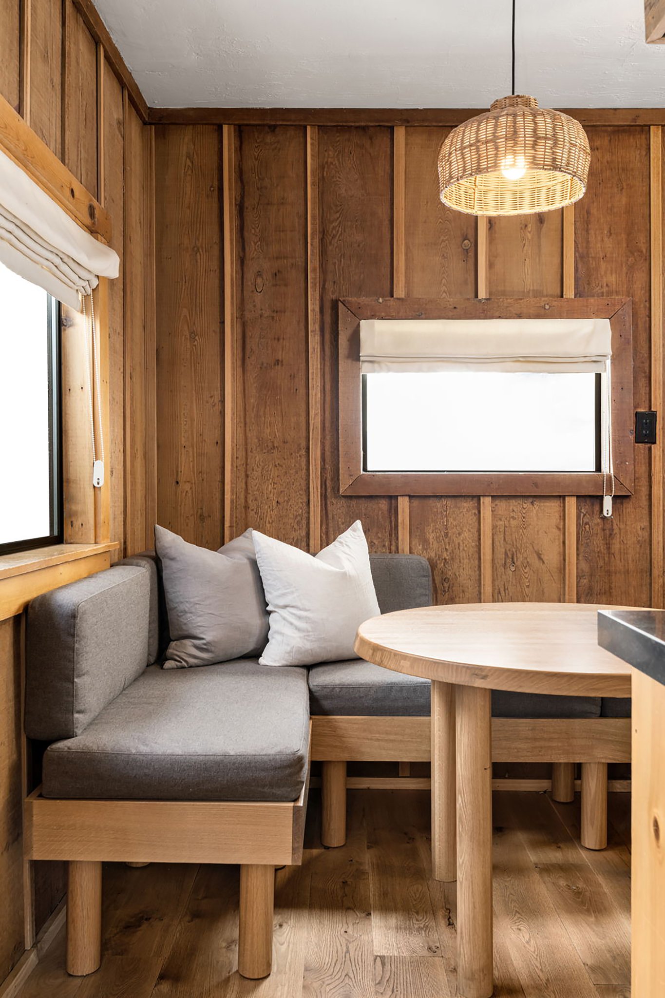 Dougfir_sitting_area_S
