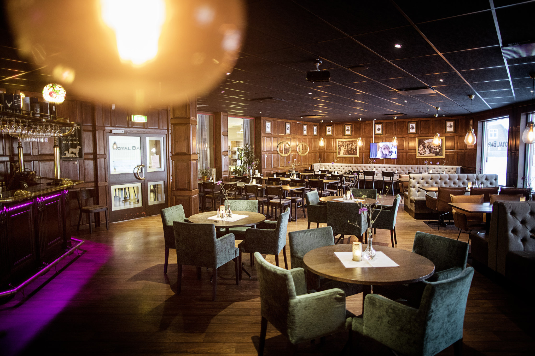 12045_bar-first-hotel-royal-saffle-top_S