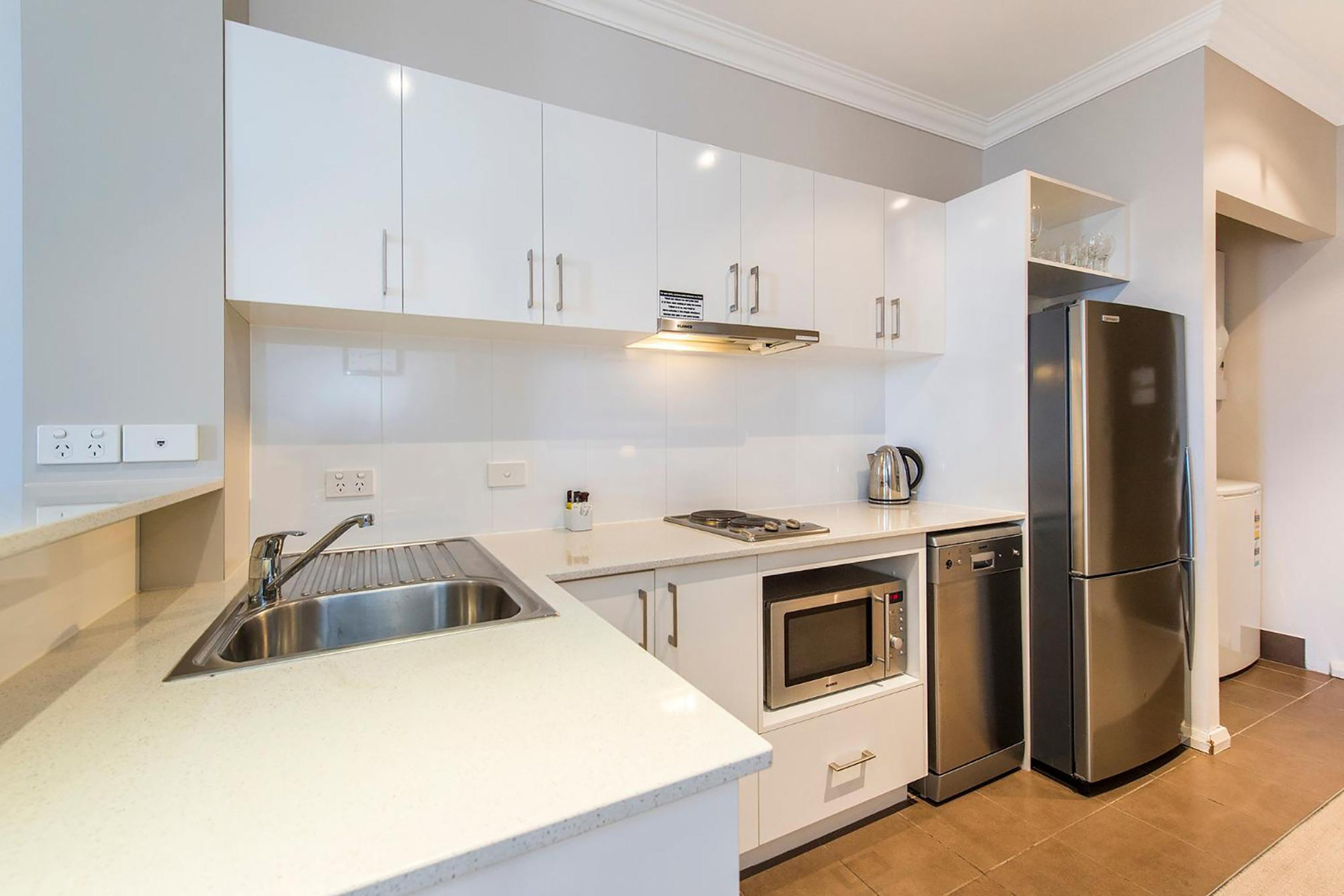 One-Two_Bedroom_Palladio_View_Apartment_Kitchen2_S