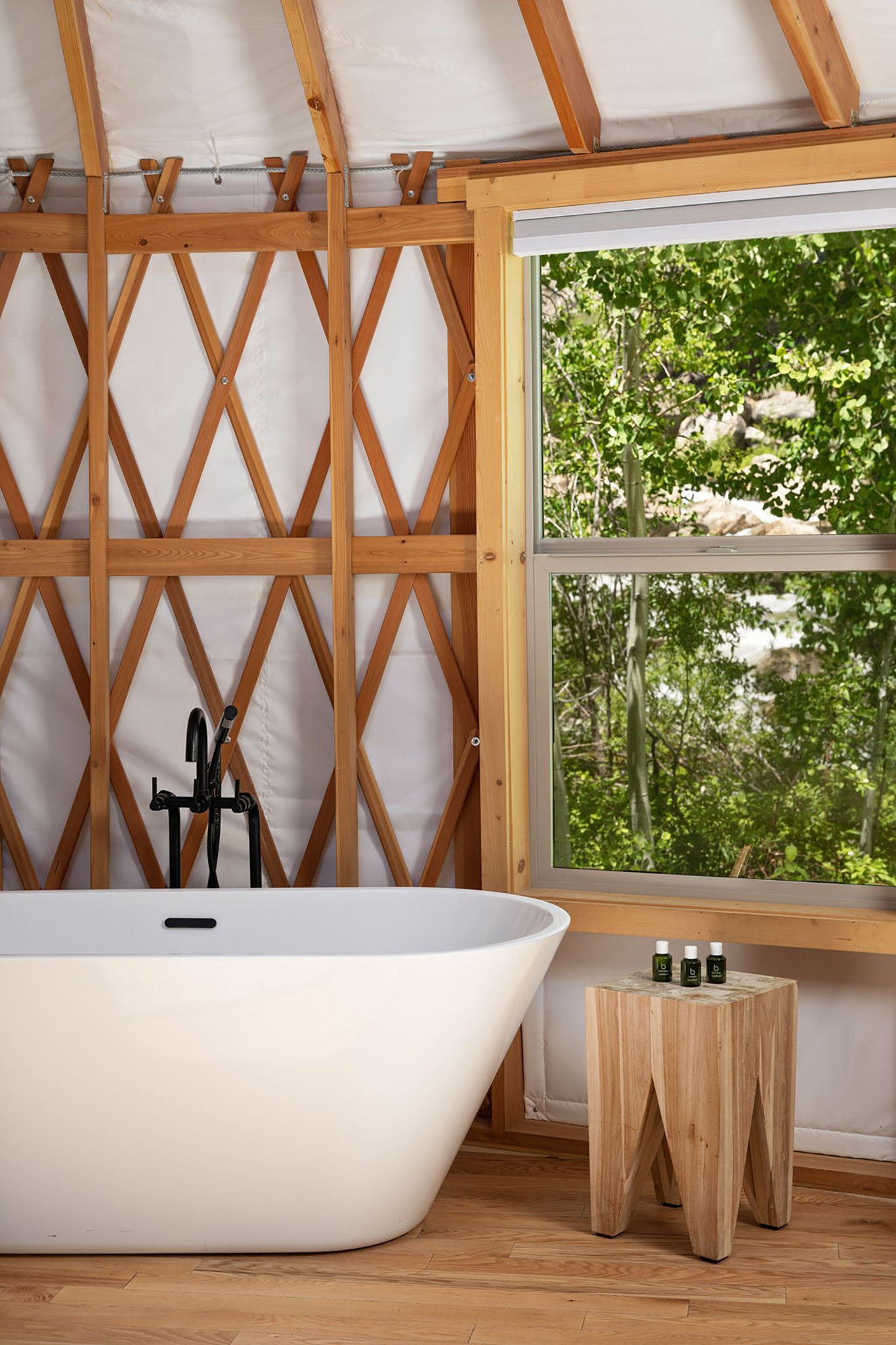 Yurt21_Tub_S