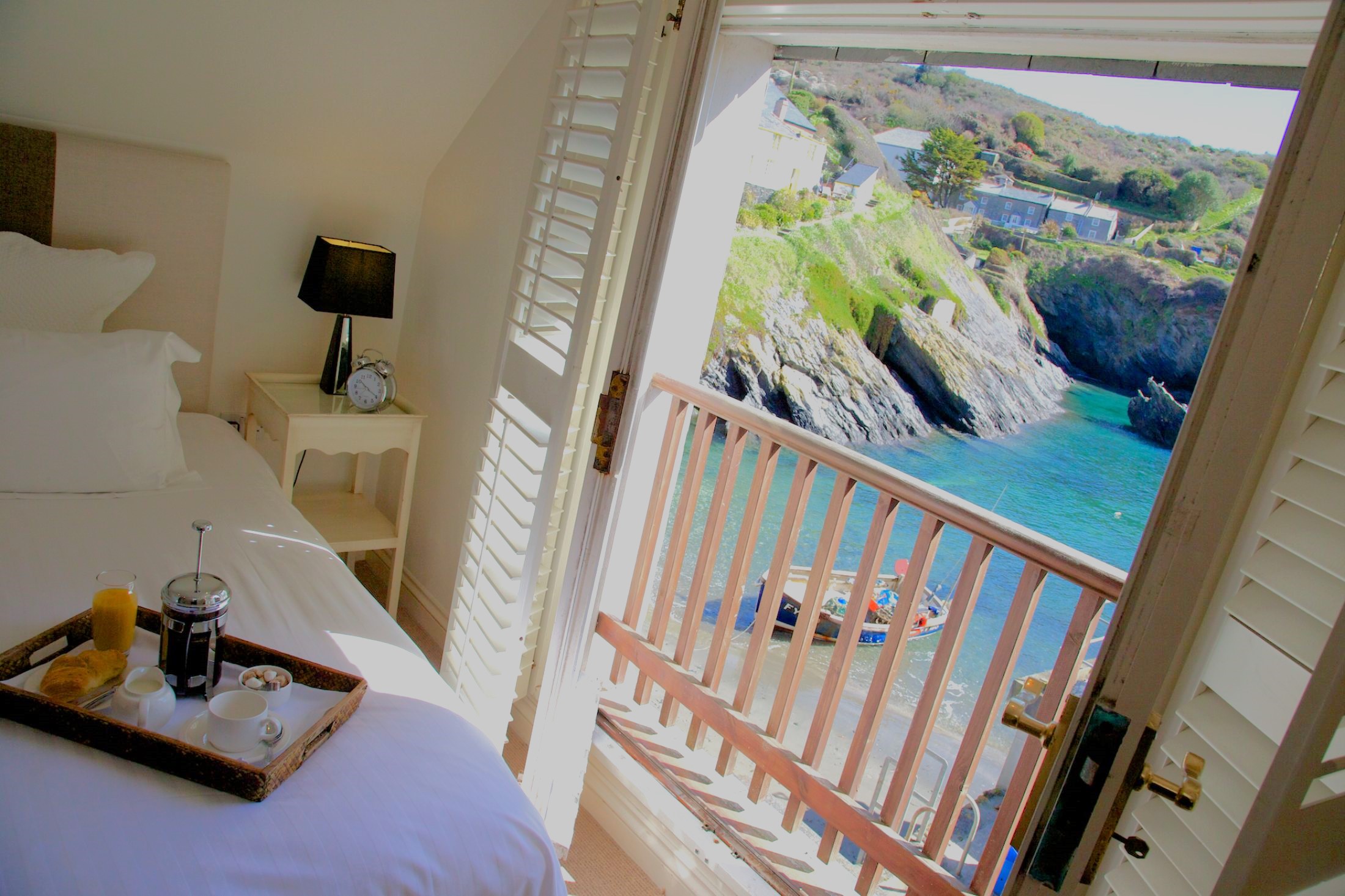 Lugger-Room-View