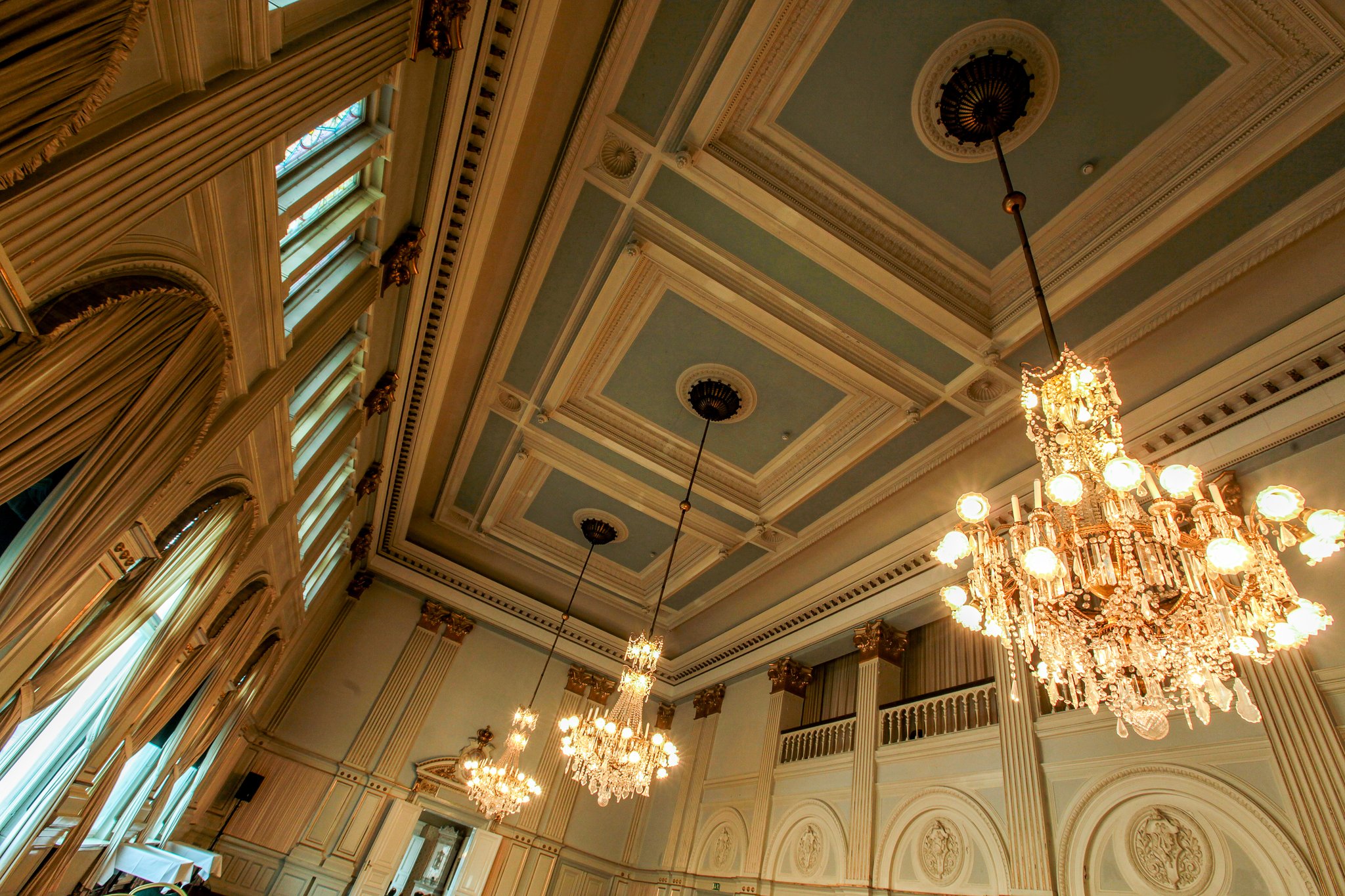Hall-07_S