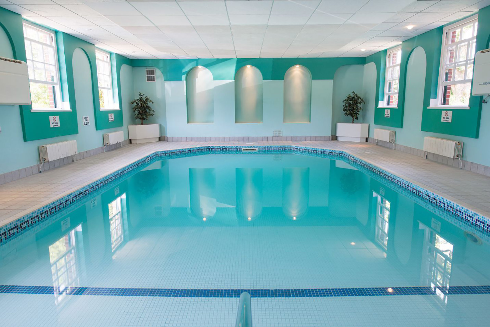 Indoor_Swimming_Pool_S