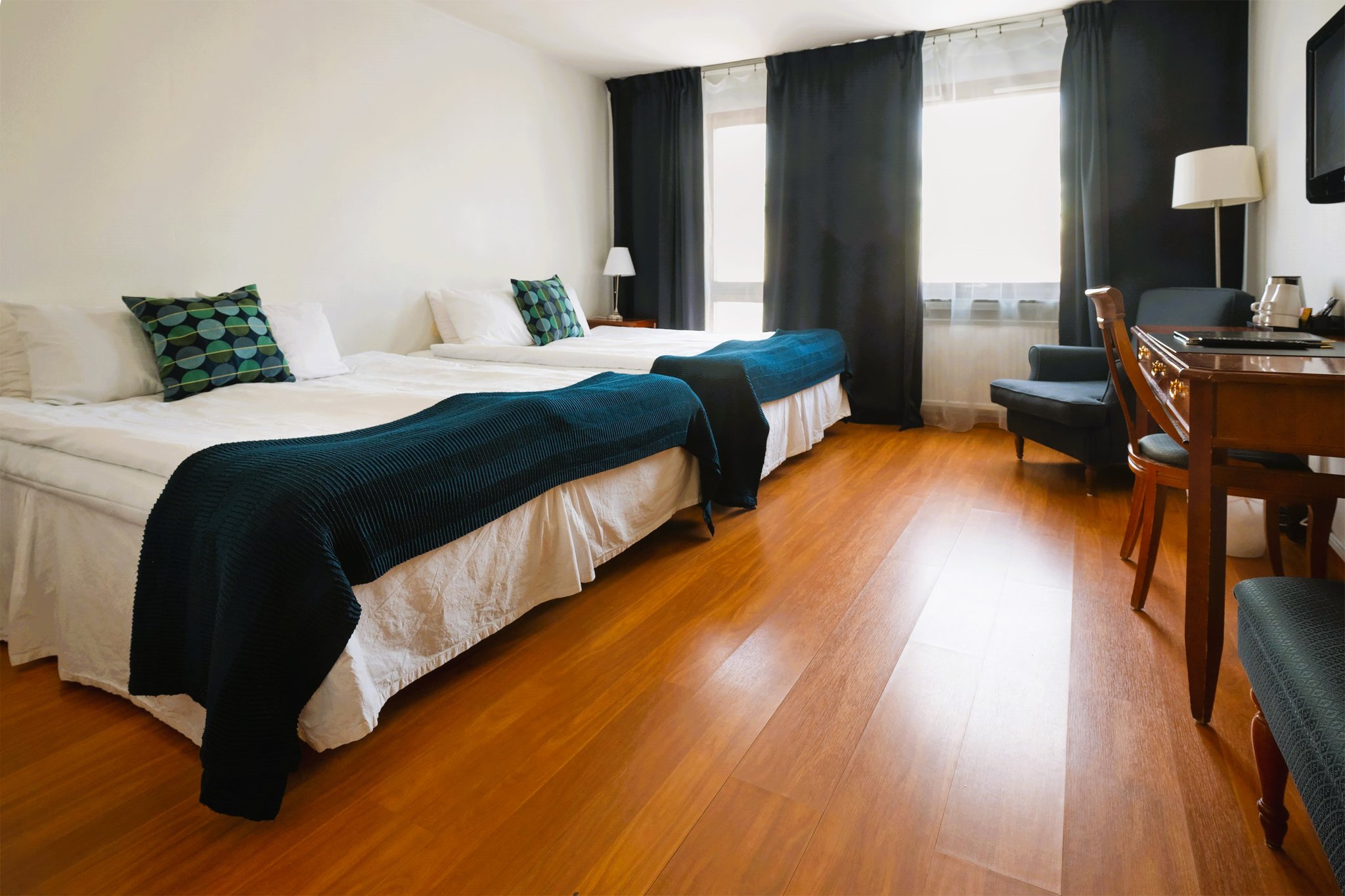22259_standard-family-room-hotel-statt-soderhamn-by-first_S