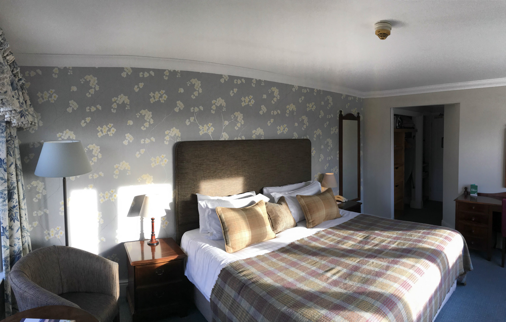 Deluxe_Room_S