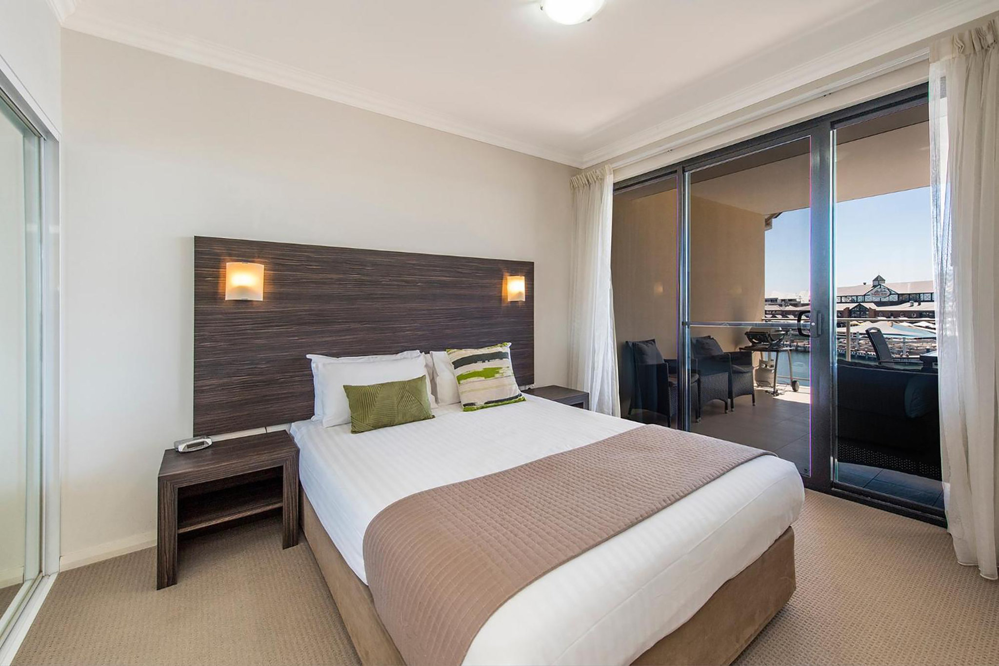 One-Two_Bed-Two_Bed_Superior_Marina_View_Apartment3_S