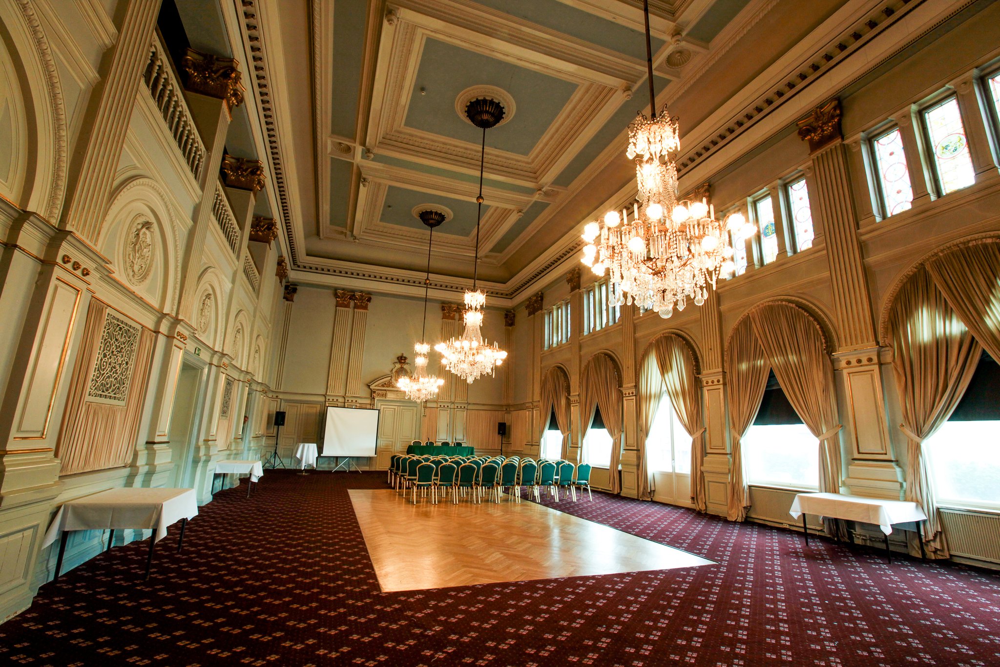 Hall-08_S