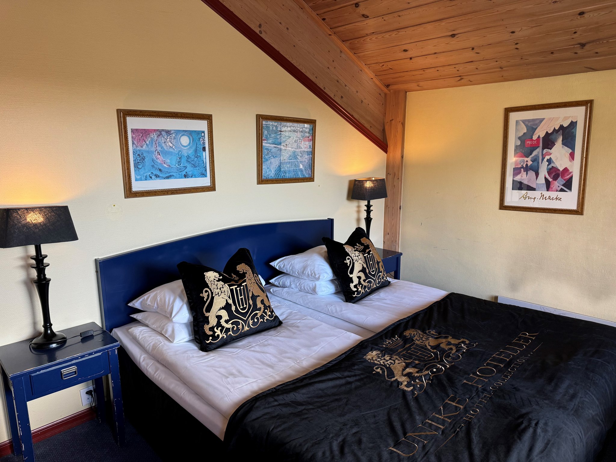 Standard_Double_Room_2_S